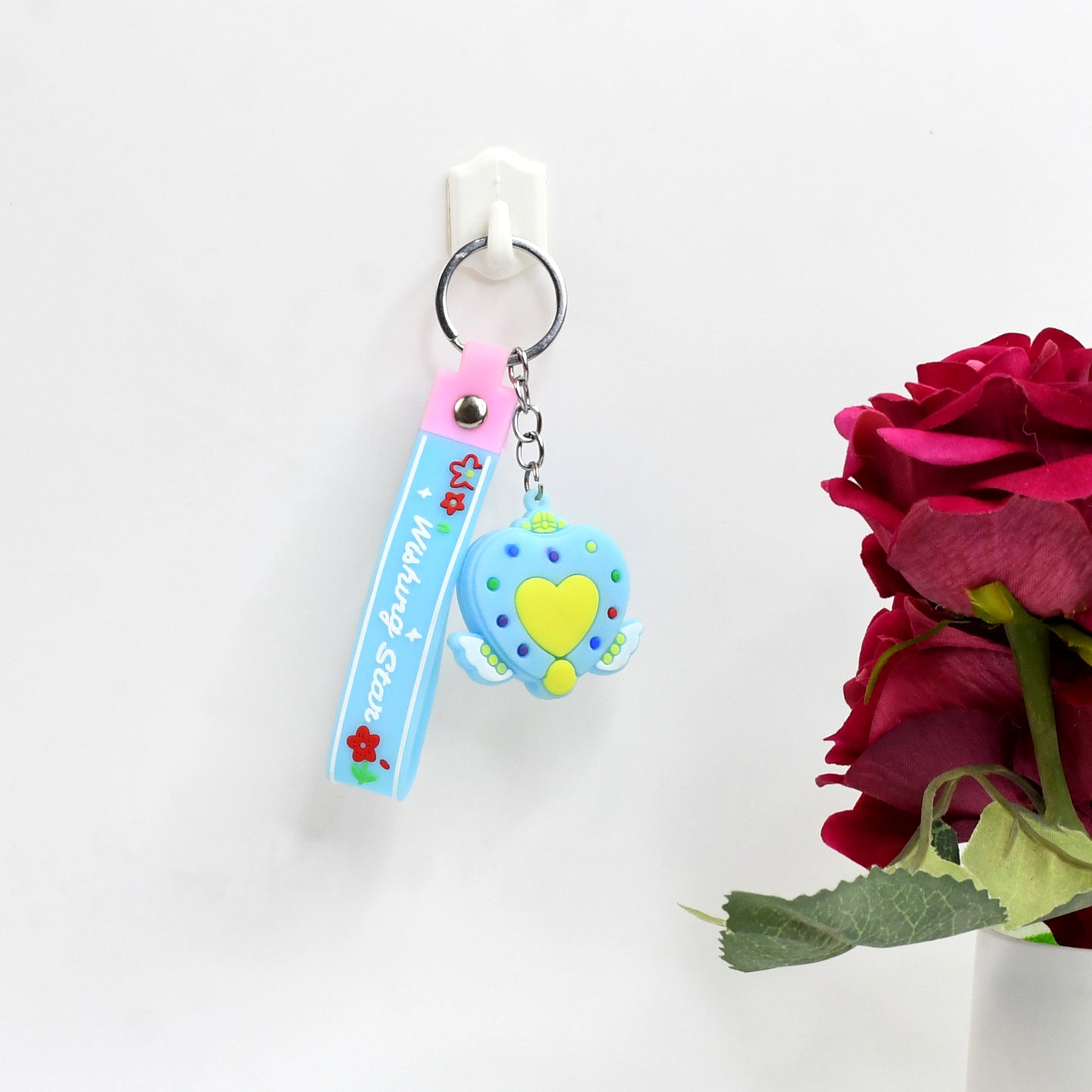 Cute Silicone 3d Key Chain With Metal Hook Strap (Pack Of 1) - Happy Price - Image 4