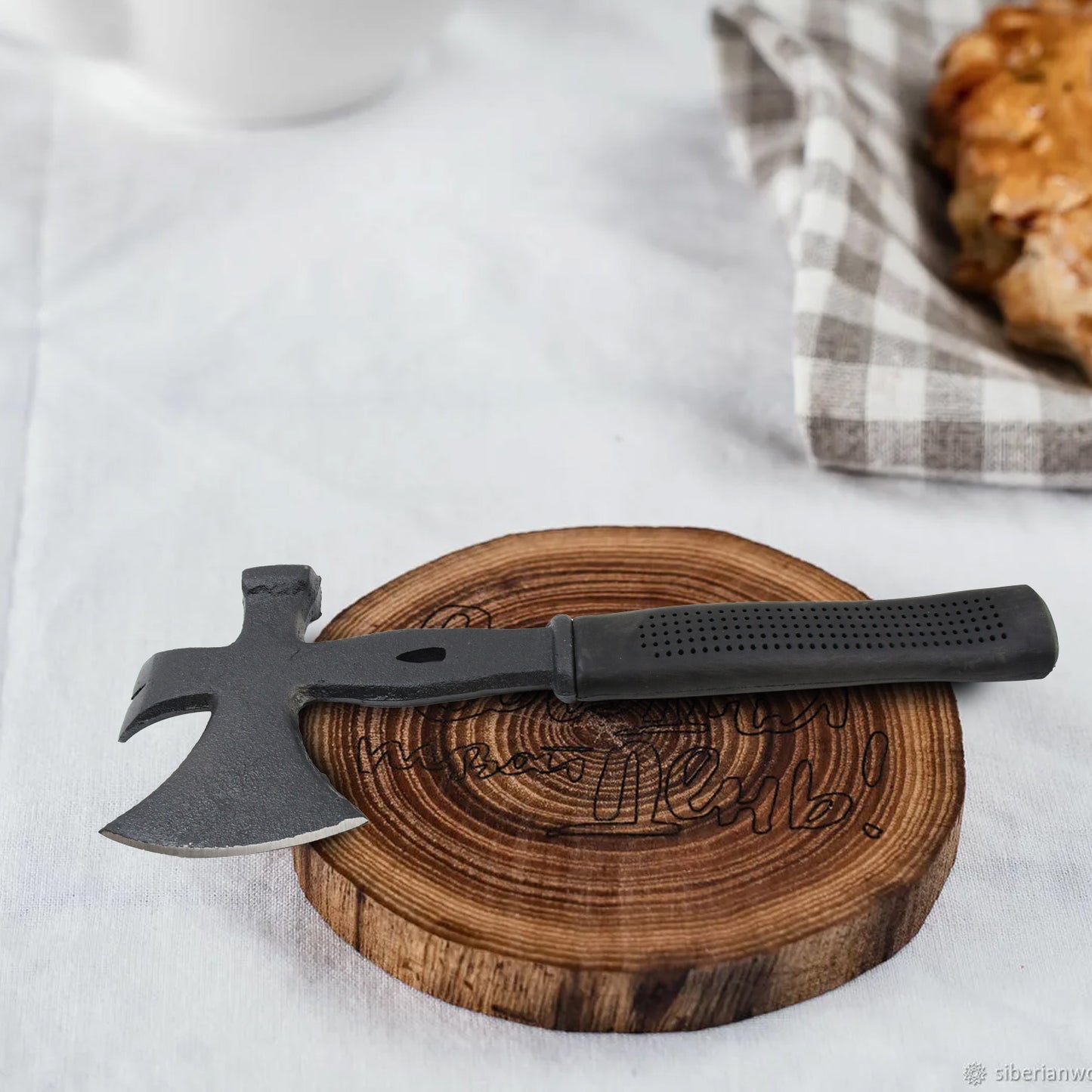 3-in-1 Multi-Tool Axe with Hammer and Nail Puller (1 Pc) - Happy Price - Image 3