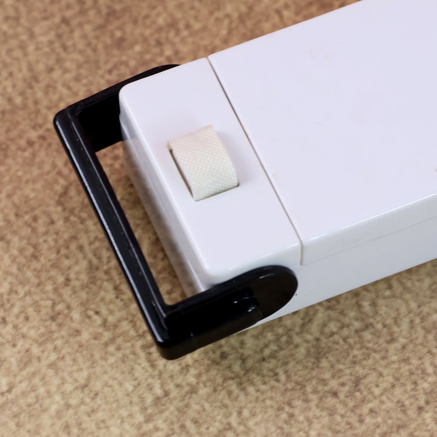 Portable Mini Heat Sealer Machine for Plastic Bags - 1 Pc - Happy Price - Image 3