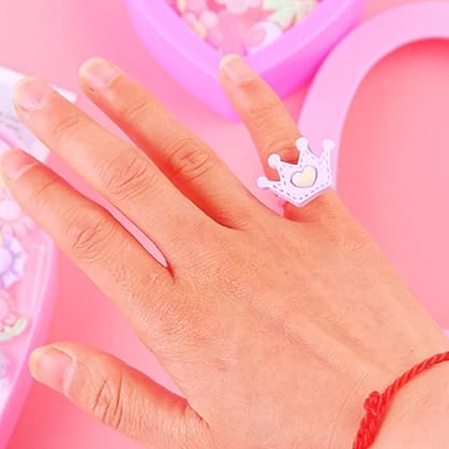 35-Piece Assorted Decorative Rings for Kids – Playful Designs in Heart-Shaped Storage Box - Happy Price - Image 4