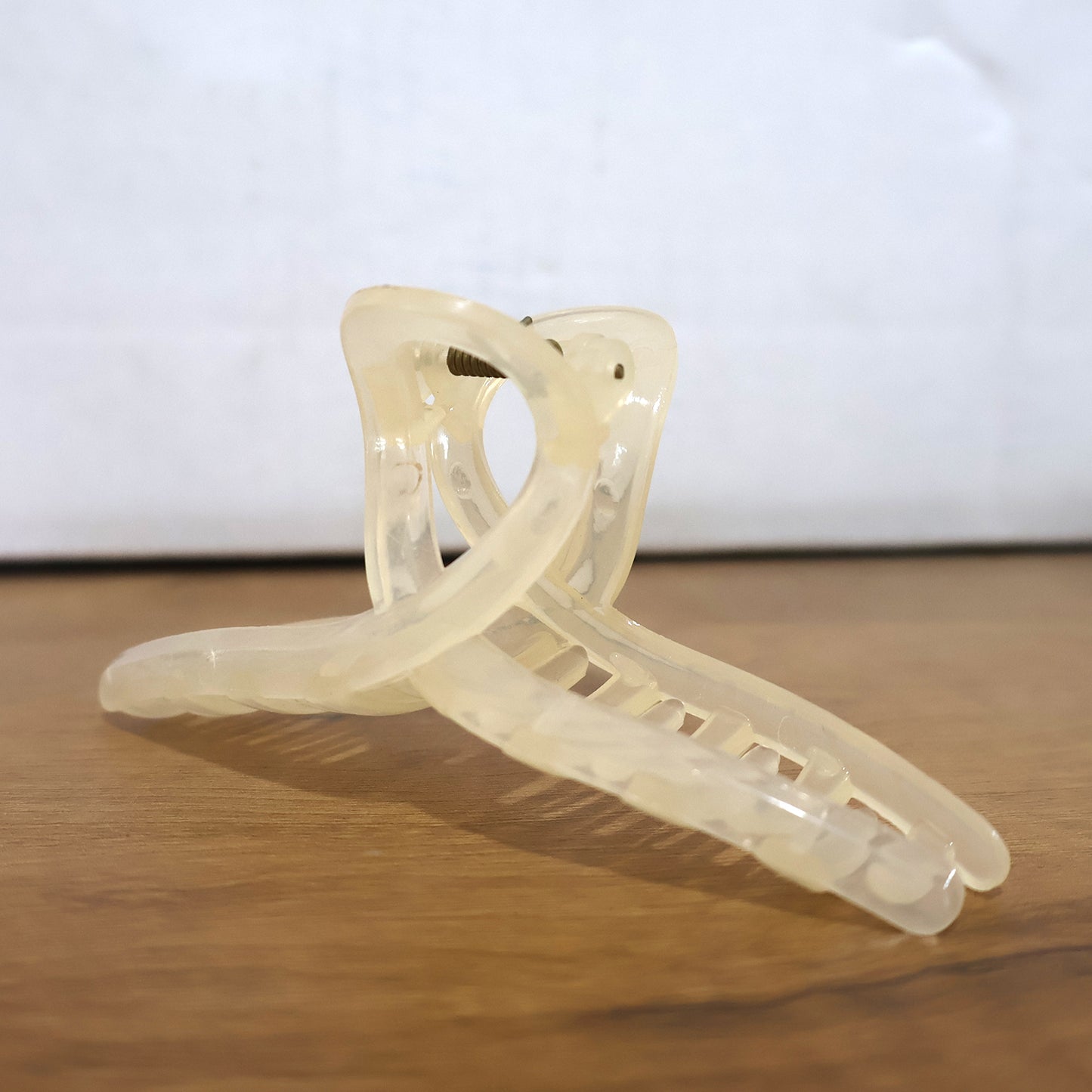 Big Plastic Hair Claw Clips Strong Clips (1 Pc Mix Color) Hair Accessories - Happy Price - Image 6