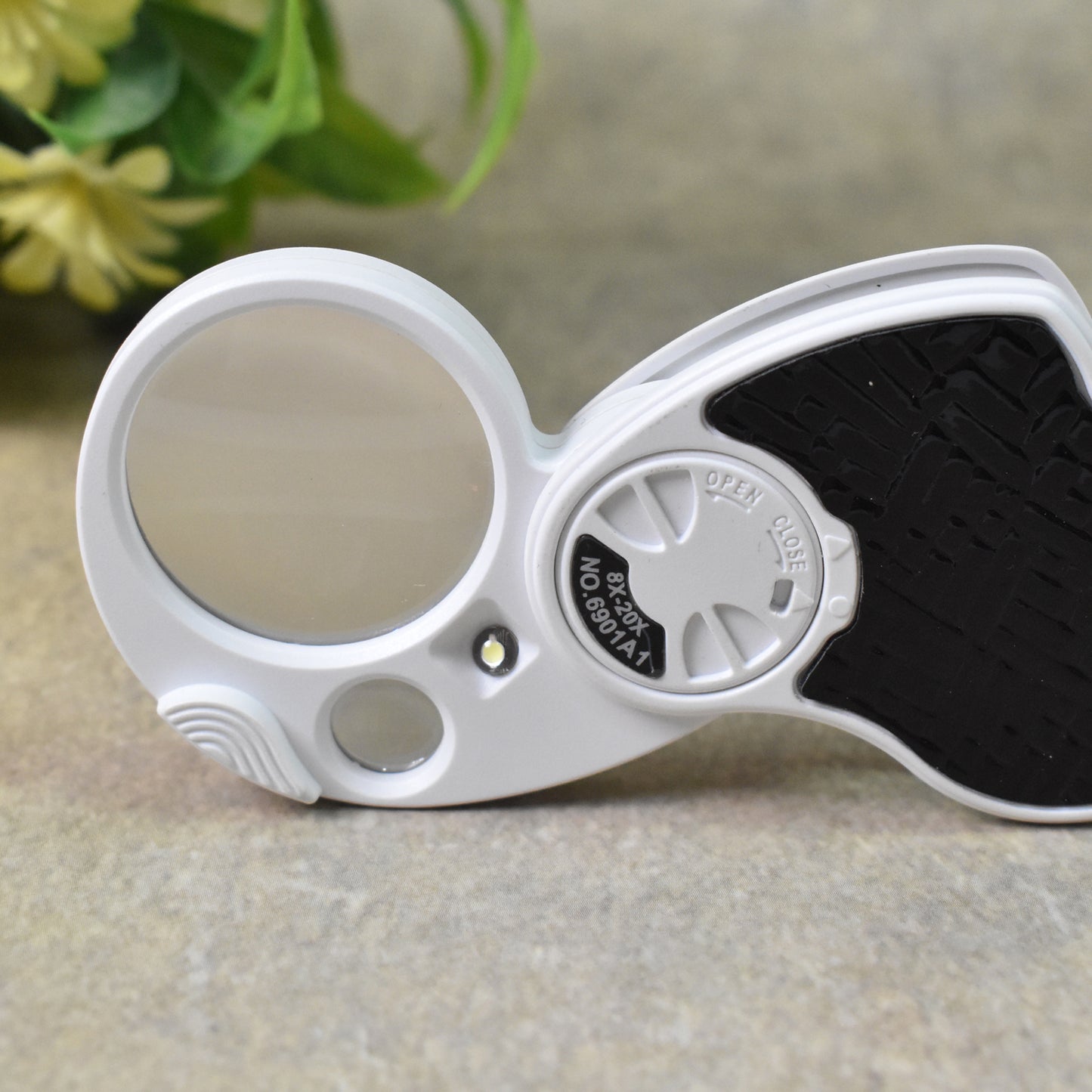 Double-magnification Led Magnifiers With Light (1 Pc Small) - Happy Price - Image 3