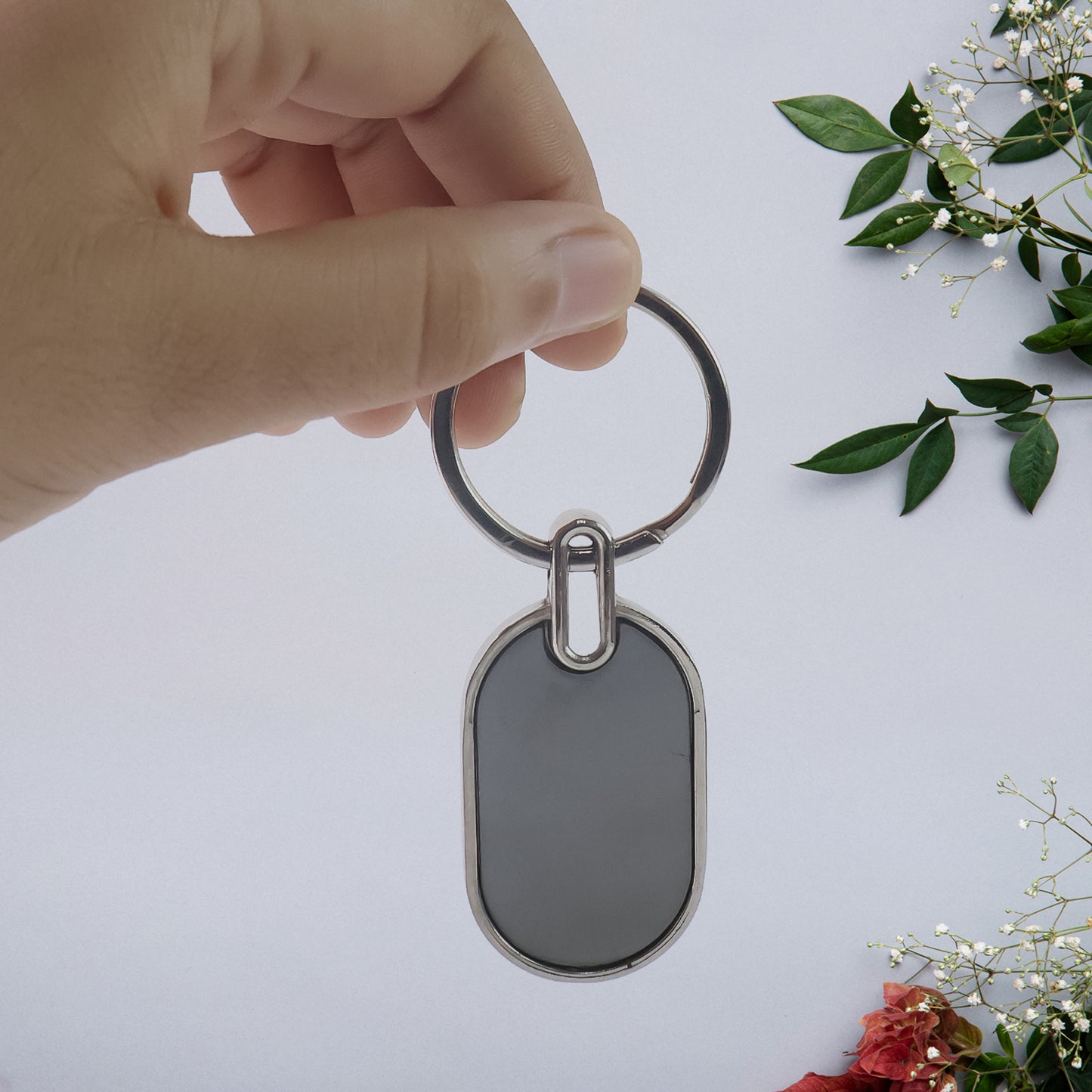 Elegant Black Silver Oval Metal Keychain (1 Pc) - Happy Price - Image 6