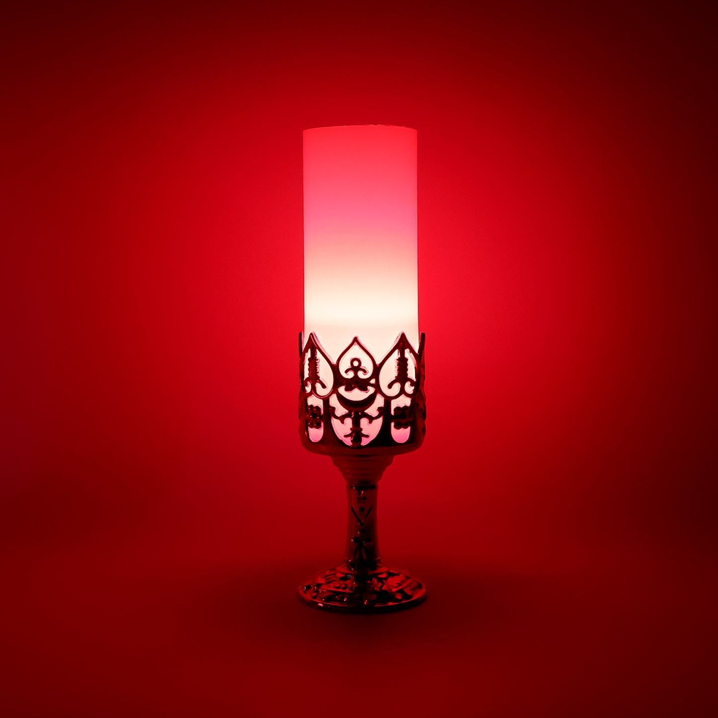 Set of 2 Decorative LED Candle Lamps with Golden Stand - Happy Price - Image 4