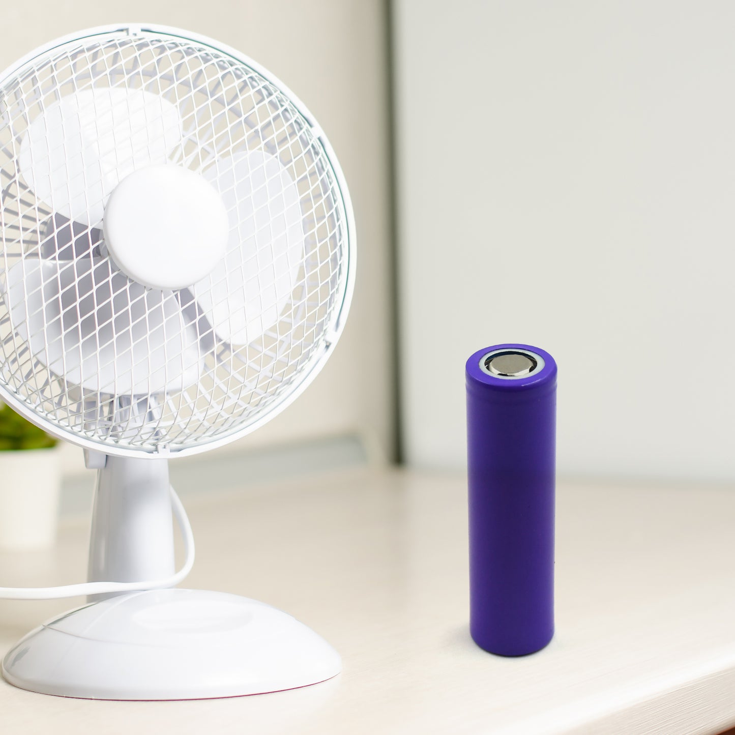 High-capacity Released Rechargeable Batteries 3.7v 1200mah Flat Top Lithium Rechargeable Battery (1pc) - Happy Price - Image 2