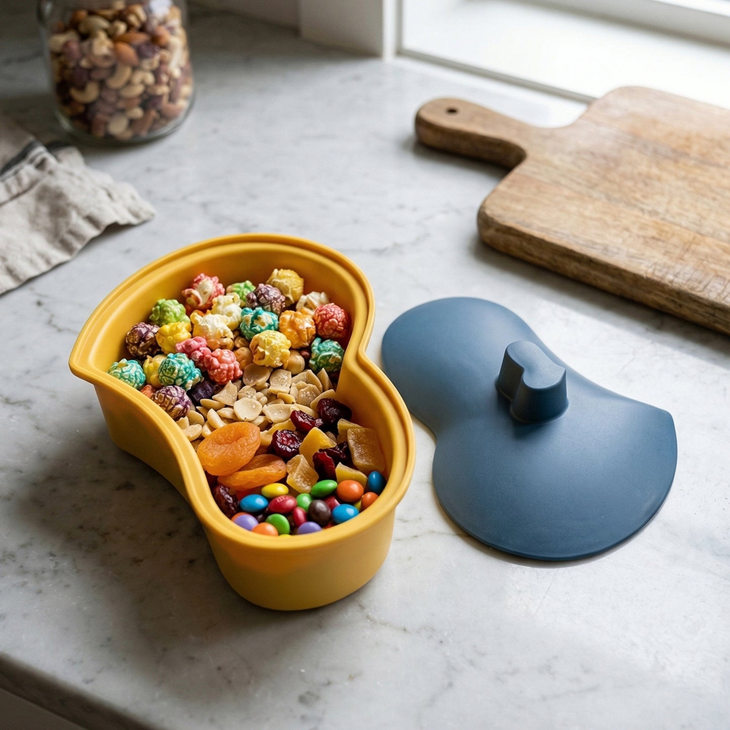 3 Section Snack Serving Tray with Lid - Dry Fruit & Candy Organizer (1 Pc) - Great Price - Image 6