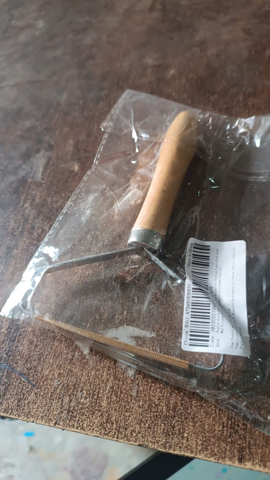 Portable Double Sided Lint & Fuzz Remover Tool (1 Pc) - Happy Price - Image 7