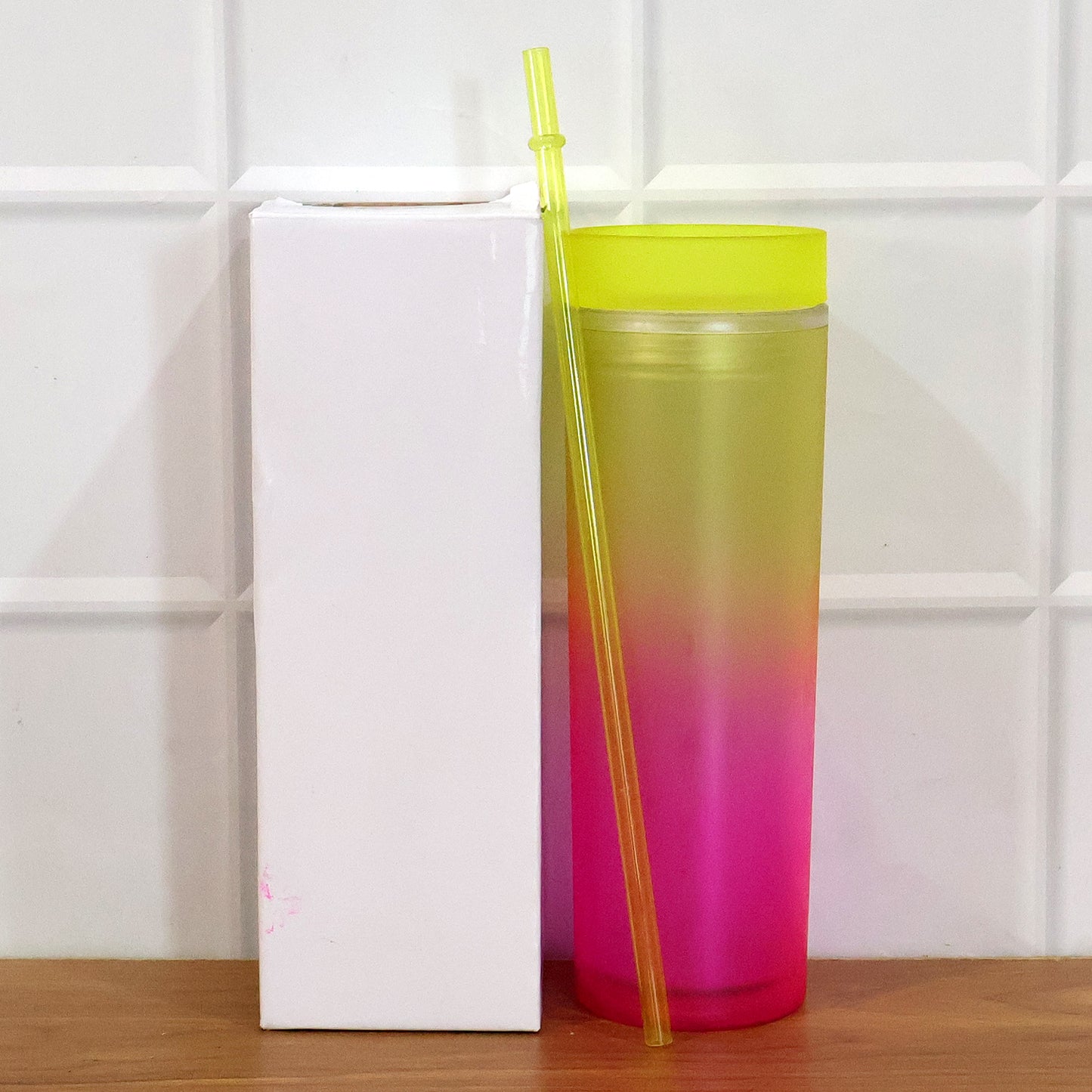 Gradient Plastic Tumbler Cup with Straw and Lid - 400 ML Approx, 1 Pc - Great Price - Image 7