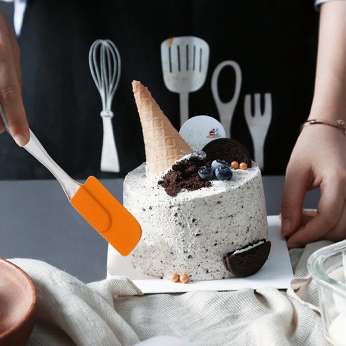 2-in-1 Silicone Pastry Brush and Spatula Set for Baking & Cooking - Happy Price - Image 4