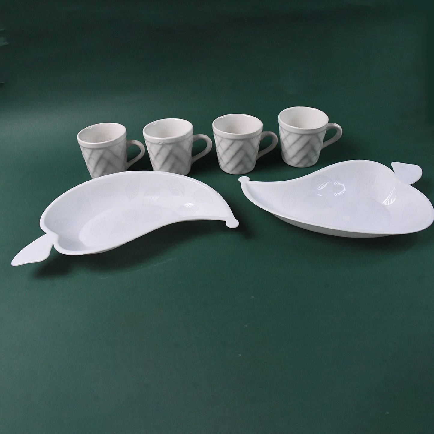 Unibic Ceramic Tea Cups With Plastic Leaf Shape Tray  Platter (6 Pcs Set) - Happy Price - Image 3