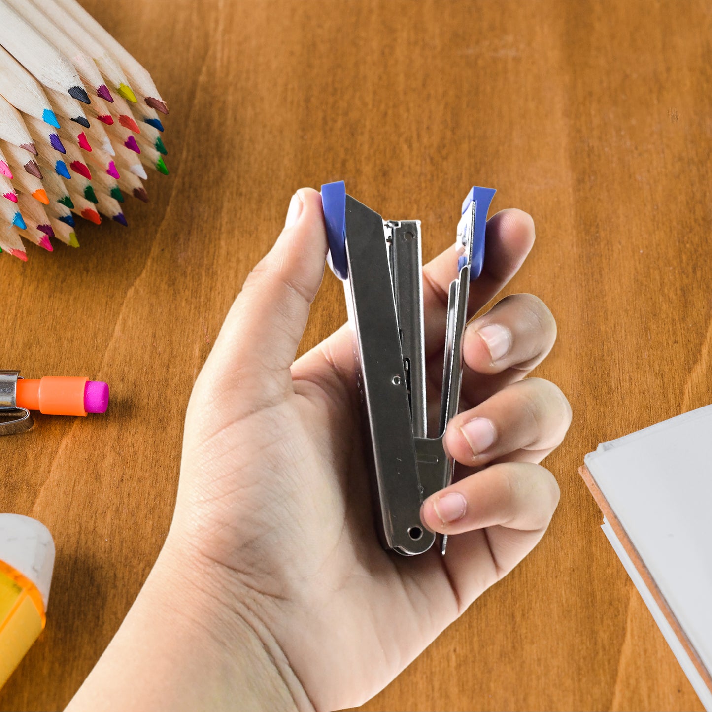 Compact Metal Stapler for No.10 Staples - Binds 20 Sheets - Happy Price - Image 6