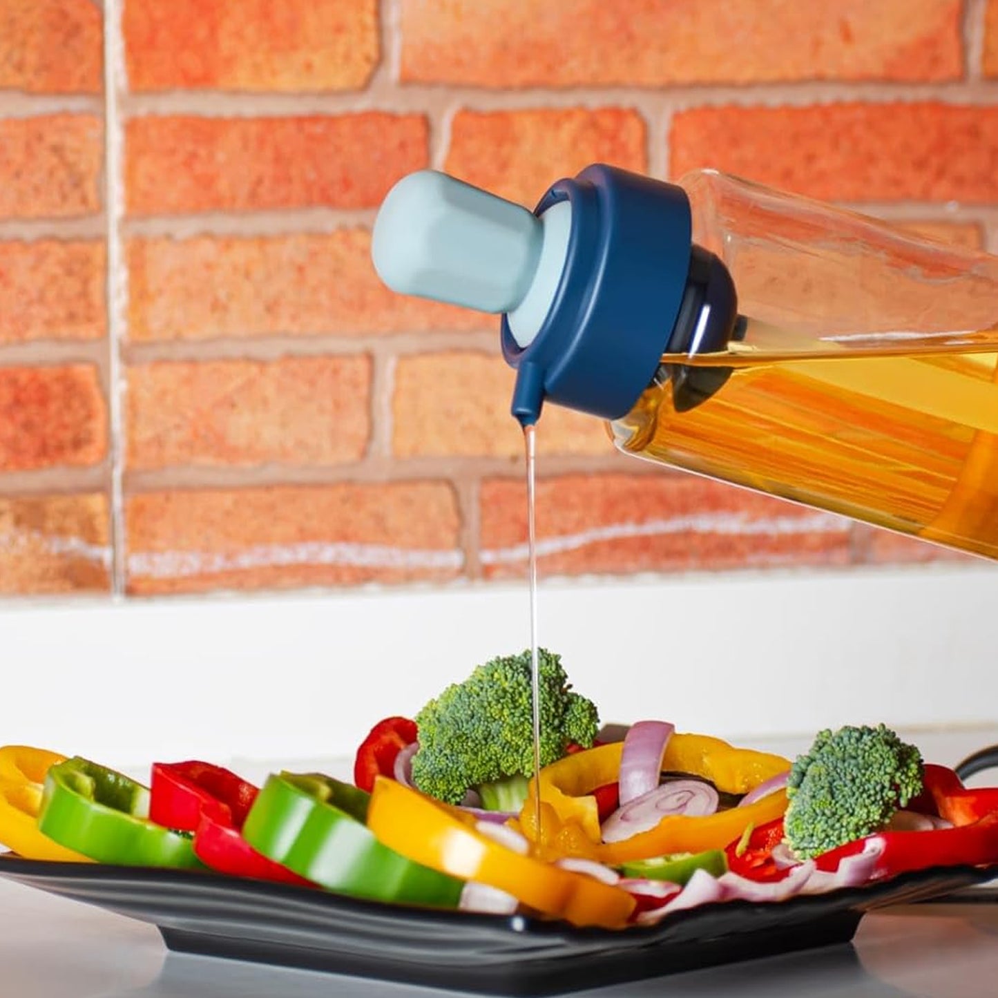 2 In 1 Transparent Oilar Dispenser With Silicone Oil Dropper Nozzle (1 Pc  With Brush  1 Ltr.) - Happy Price - Image 5