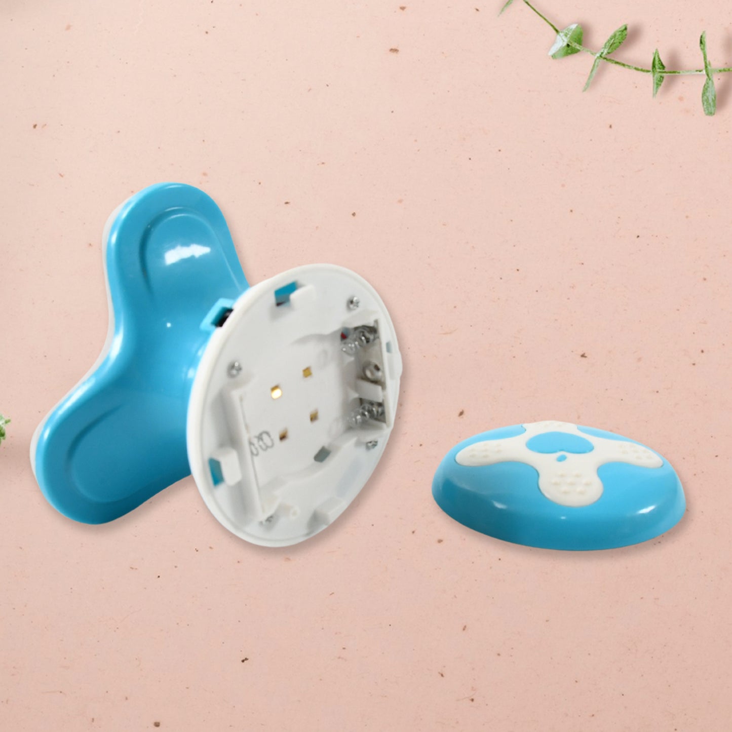 Multifunctional Mini Massager Triangle Electric Usb Massager Automatic Switch Relieve Fatigue As A Gift (1 Pc  Battery Not Included) - Happy Price - Image 6