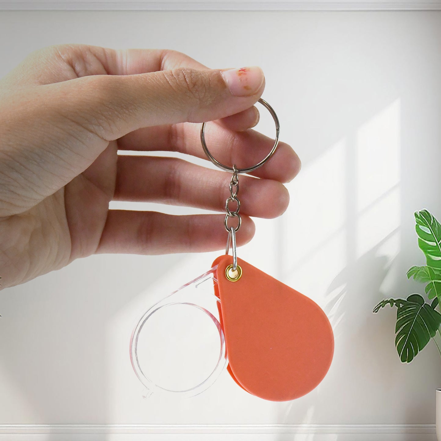 Folding Magnifier Portable Mini Magnifier Keychain (1 Pc) - Happy Price - Image 2