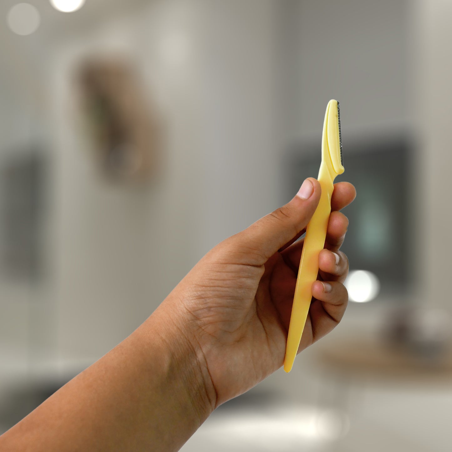 Precision Eyebrow Shaper & Facial Hair Trimmer - 1 Pc - Happy Price - Image 4