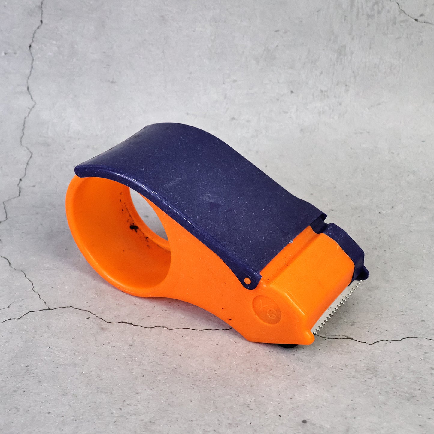 60mm Handheld Tape Dispenser with Cutter for Packaging Boxes - Happy Price - Image 6