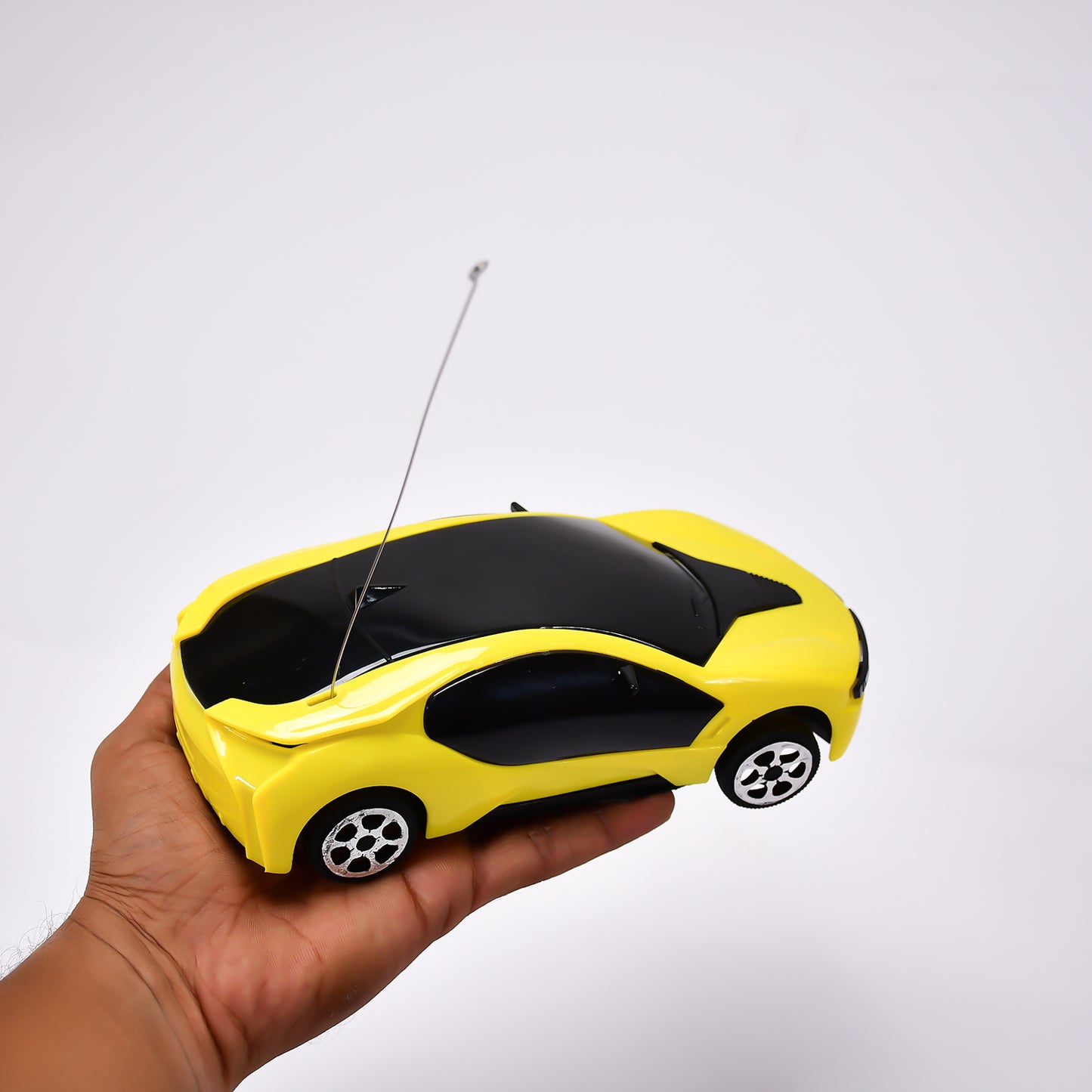 Racing Fast Steering Remote Control Modern Attractive Car For Kids - Happy Price - Image 6