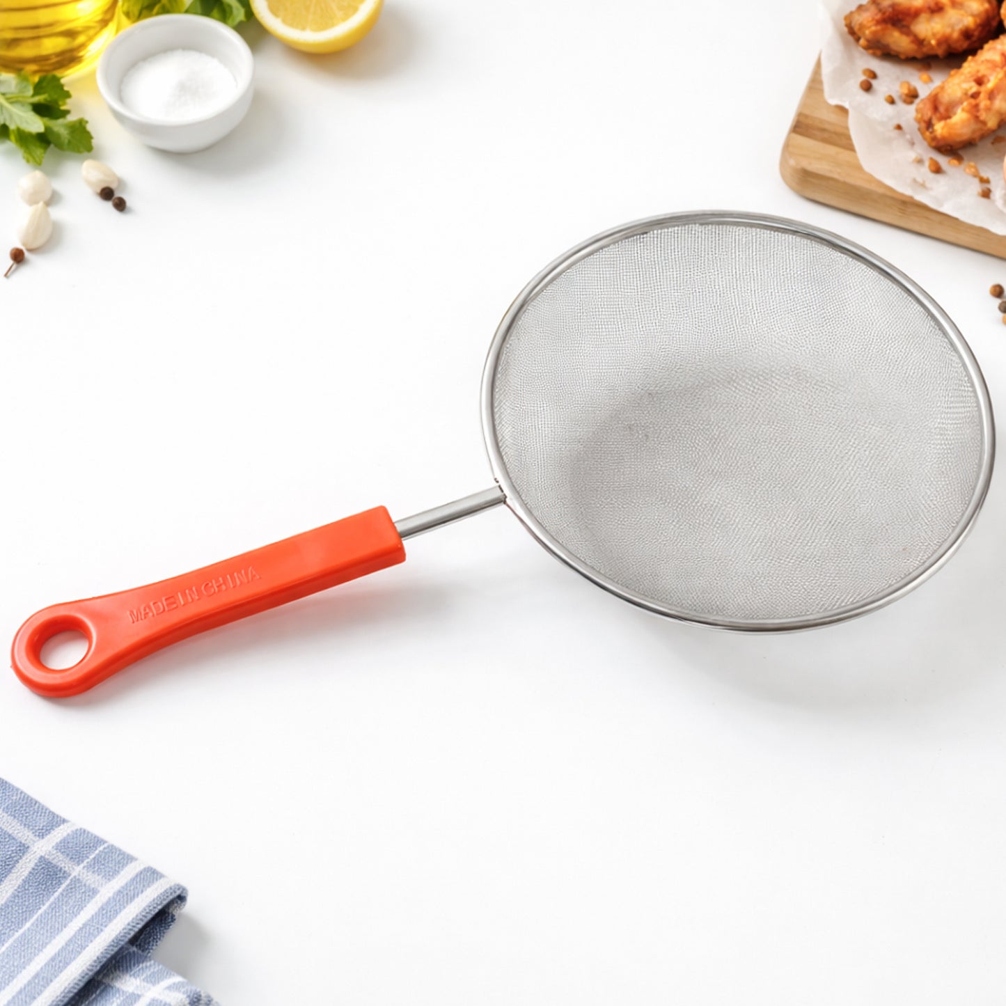 Large Fine Mesh Kitchen Strainer with Sturdy Handle (1 Pc) - Happy Price - Image 2
