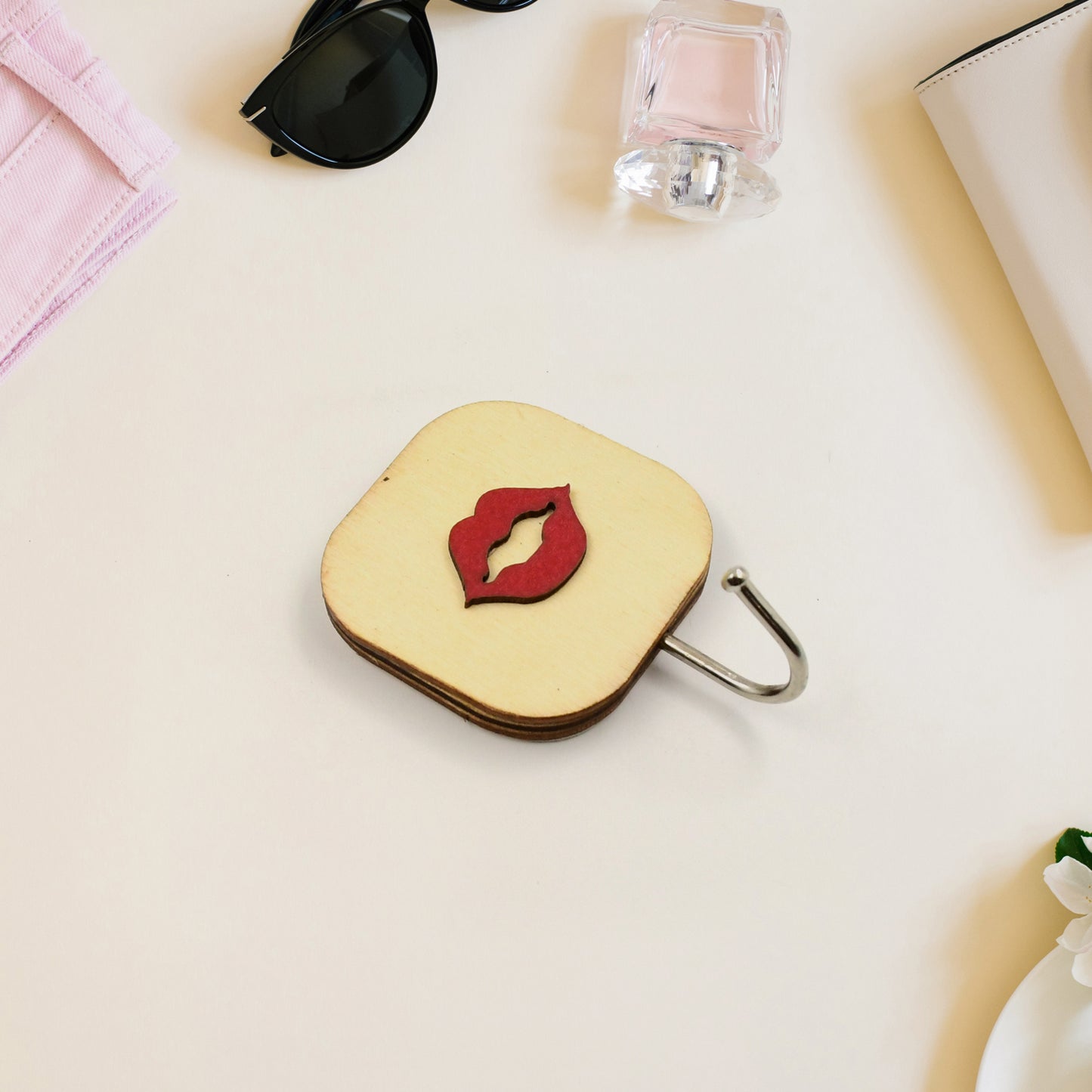 17871 Wooden Cartoon Hook Wall Hanging Hooks Wall Storage Hook Wall Mounted Hat Hooks Wall Coat Hooks Hanger Backpack Hook Clothes Hook Office Towel Hook Clothing Iron (1 Pc) - Happy Price - Image 5