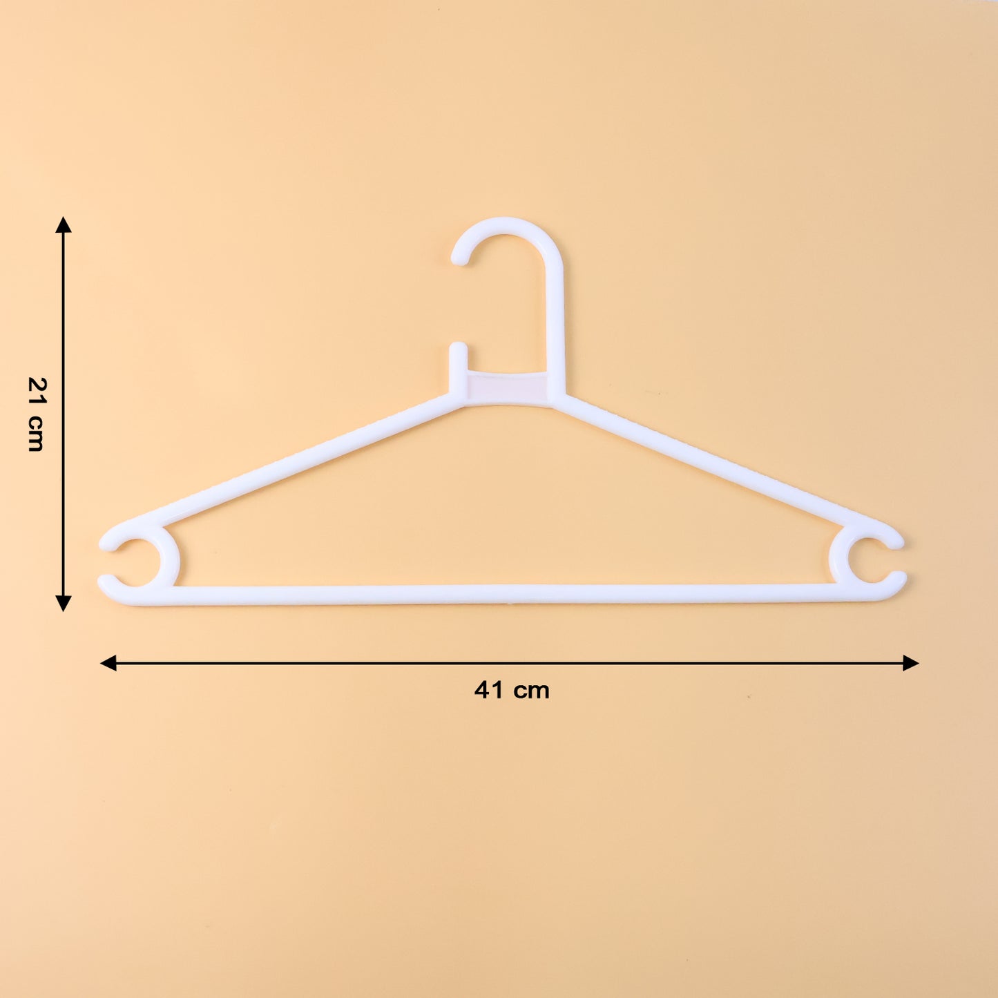 Set of 6 Plastic Clothes Hangers - White, Durable & Space-Saving - Happy Price - Image 3