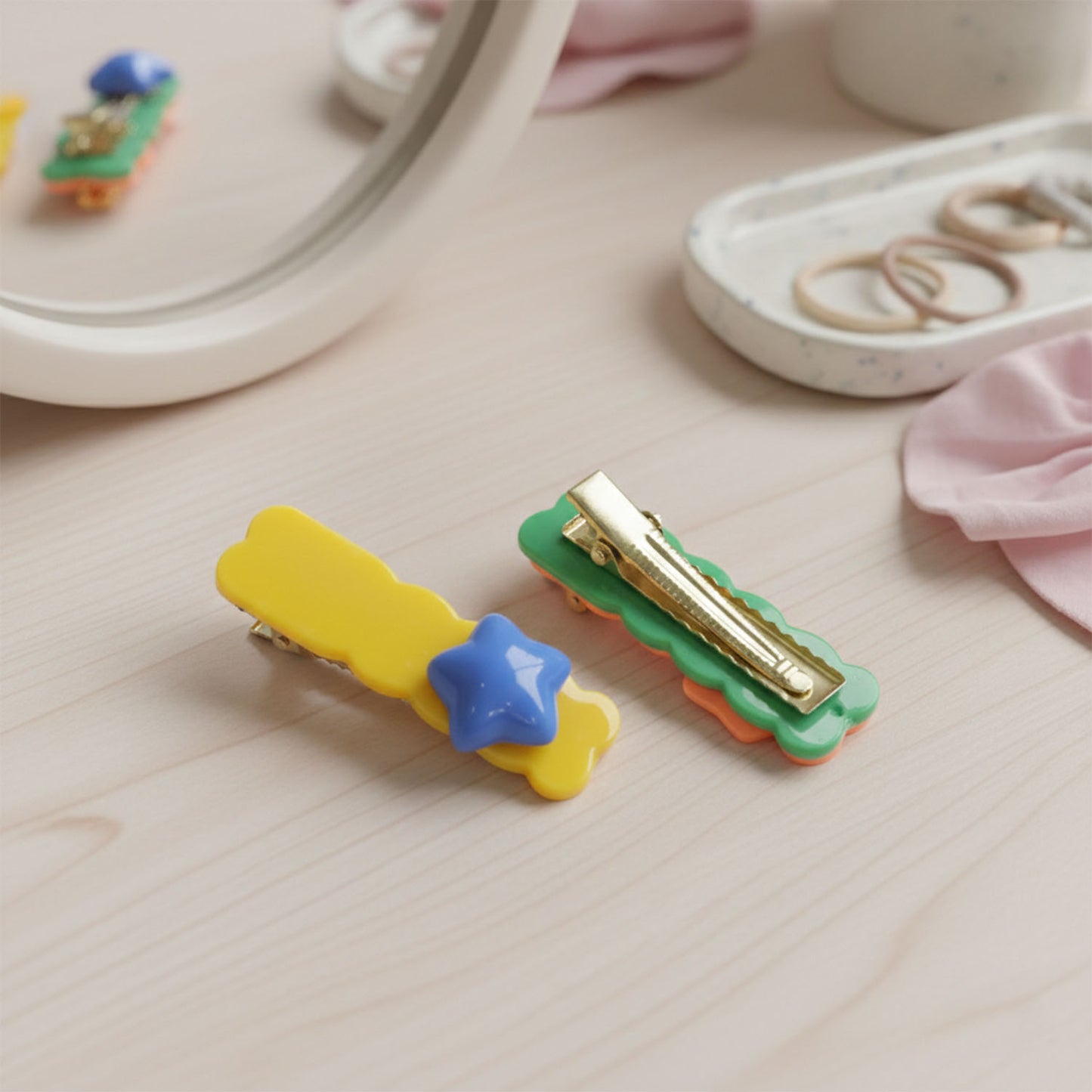Colorful Star Design Hair Clip Set - 4 Pc - Happy Price - Image 3