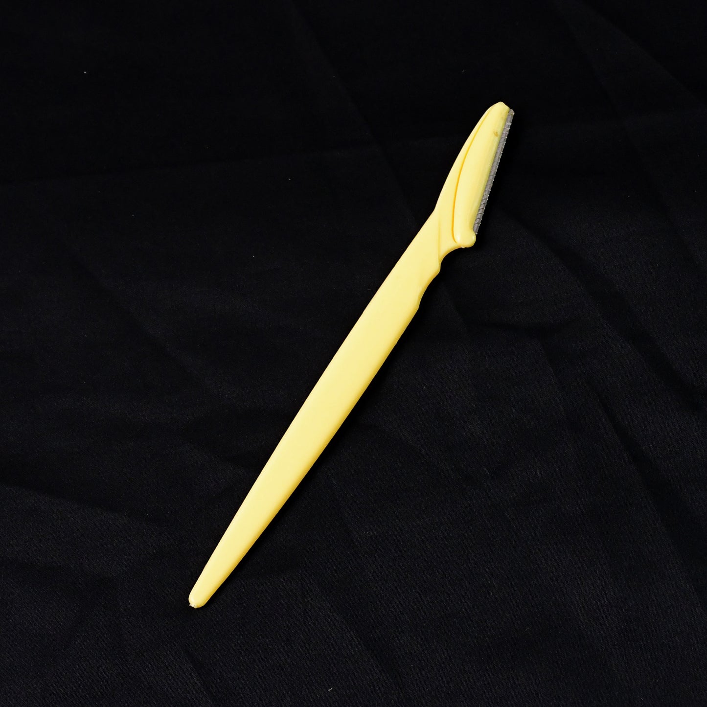 Precision Eyebrow Shaper & Facial Hair Trimmer - 1 Pc - Happy Price - Image 6