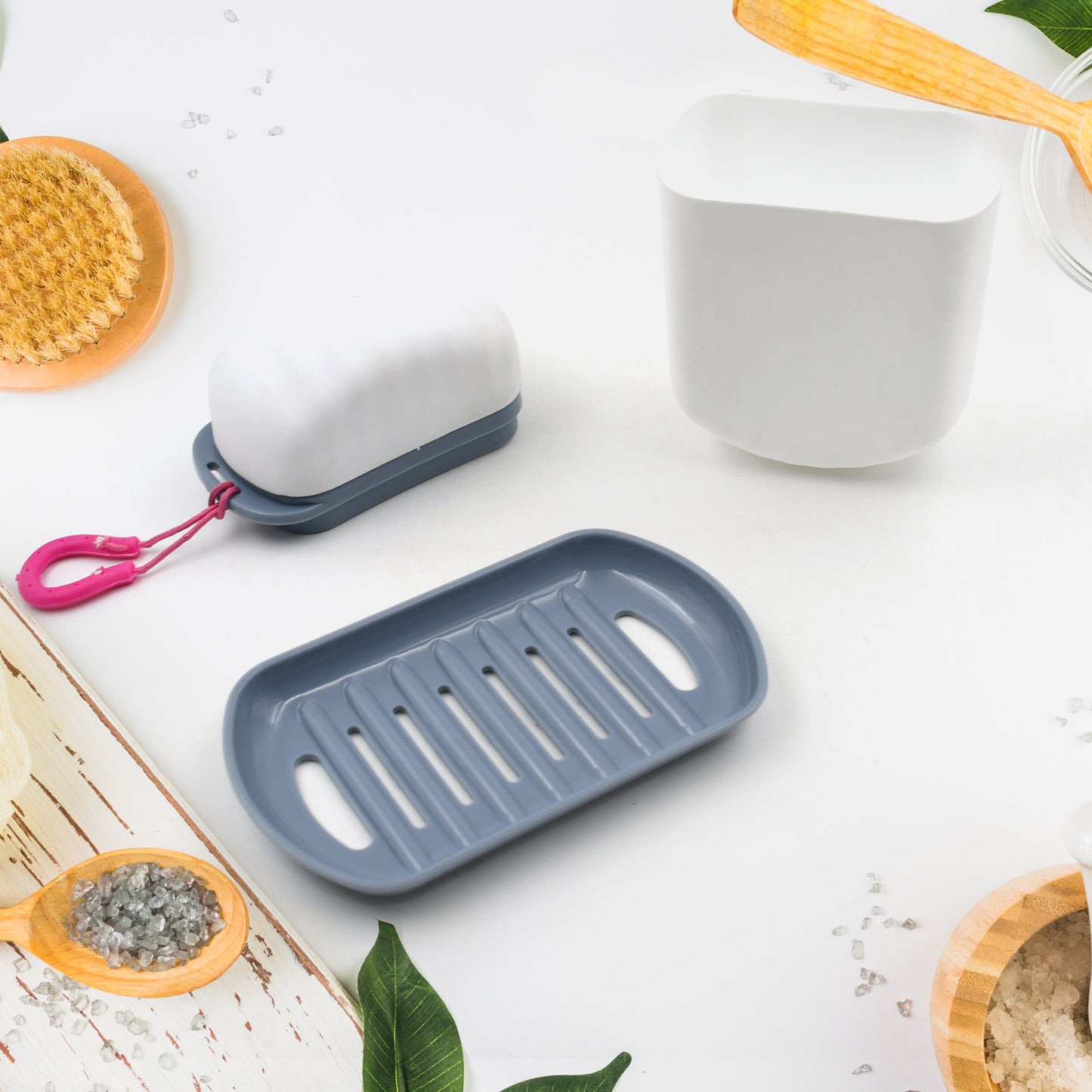 Stylish And Practical Soap Holder For Travel  Soap Box With Secure Seal And Non Leak Design Stylish Soap Box For Home Bathroom Hiking Travel Camping Capsule Soap Box (1 Pc) - Happy Price - Image 4