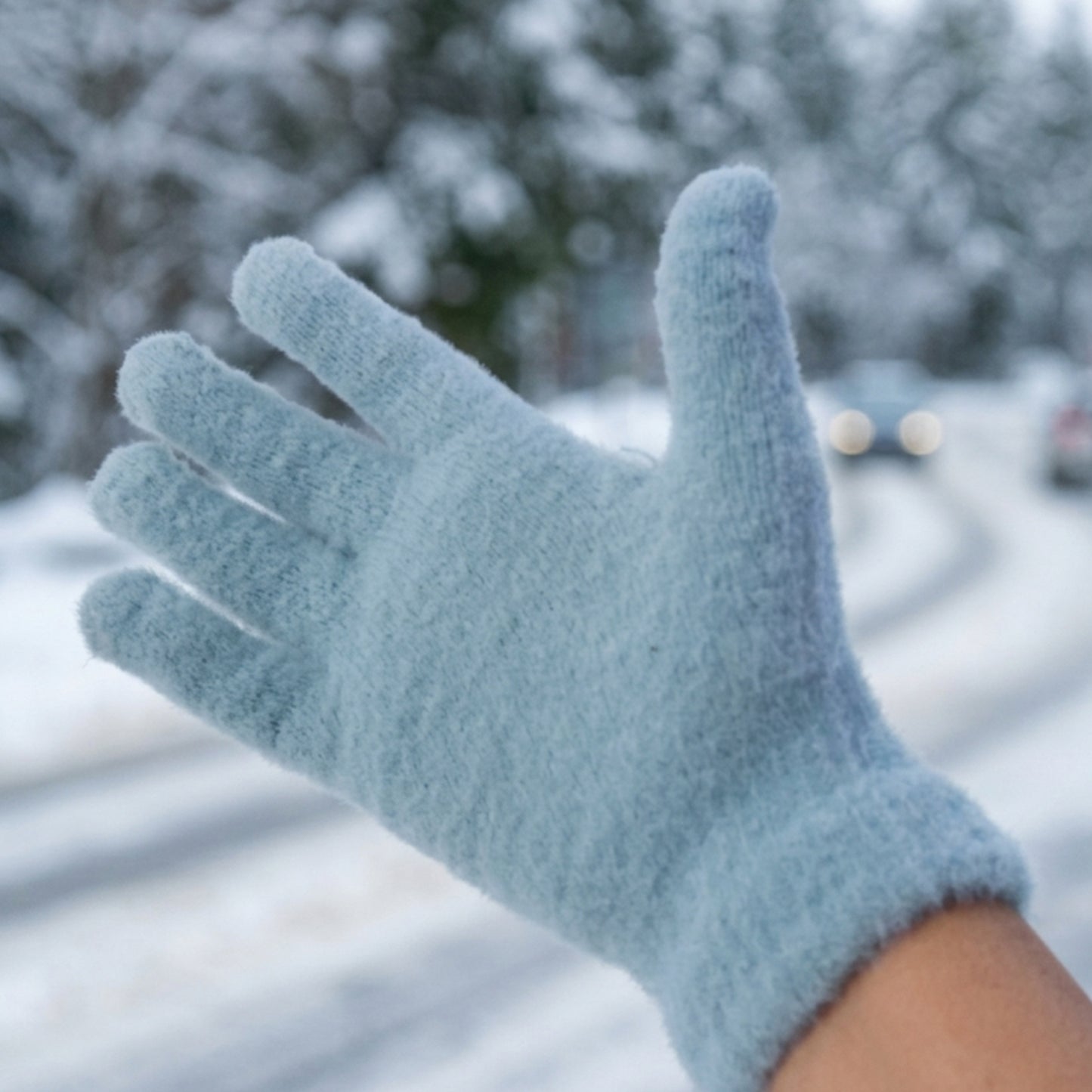 Warm Fleece Winter Gloves for Men & Women - 1 Pair - Happy Price - Image 3