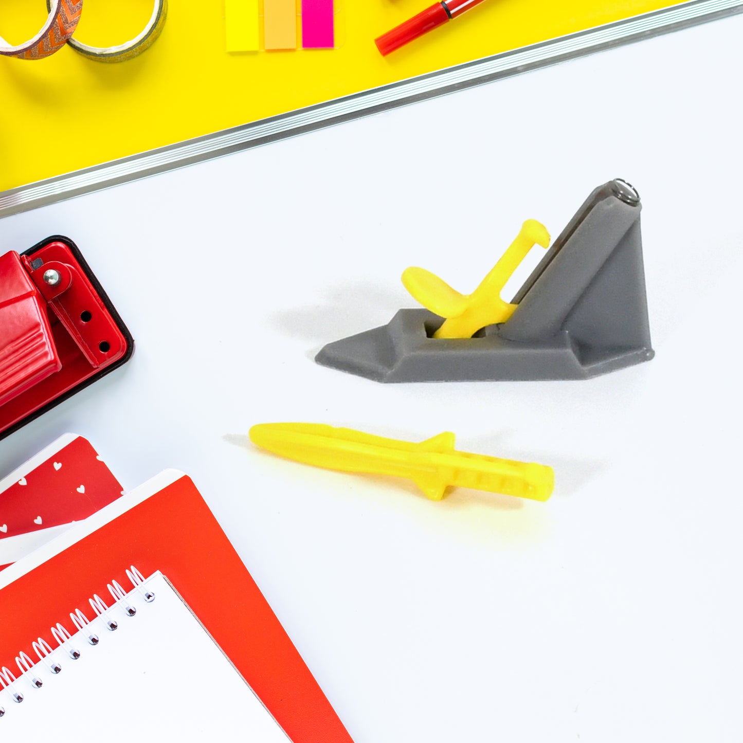 Junior Rocket Launcher Military Theme  Plastic Bullet Toy For Outdoorindoor Play (1 Pc) - Happy Price - Image 2