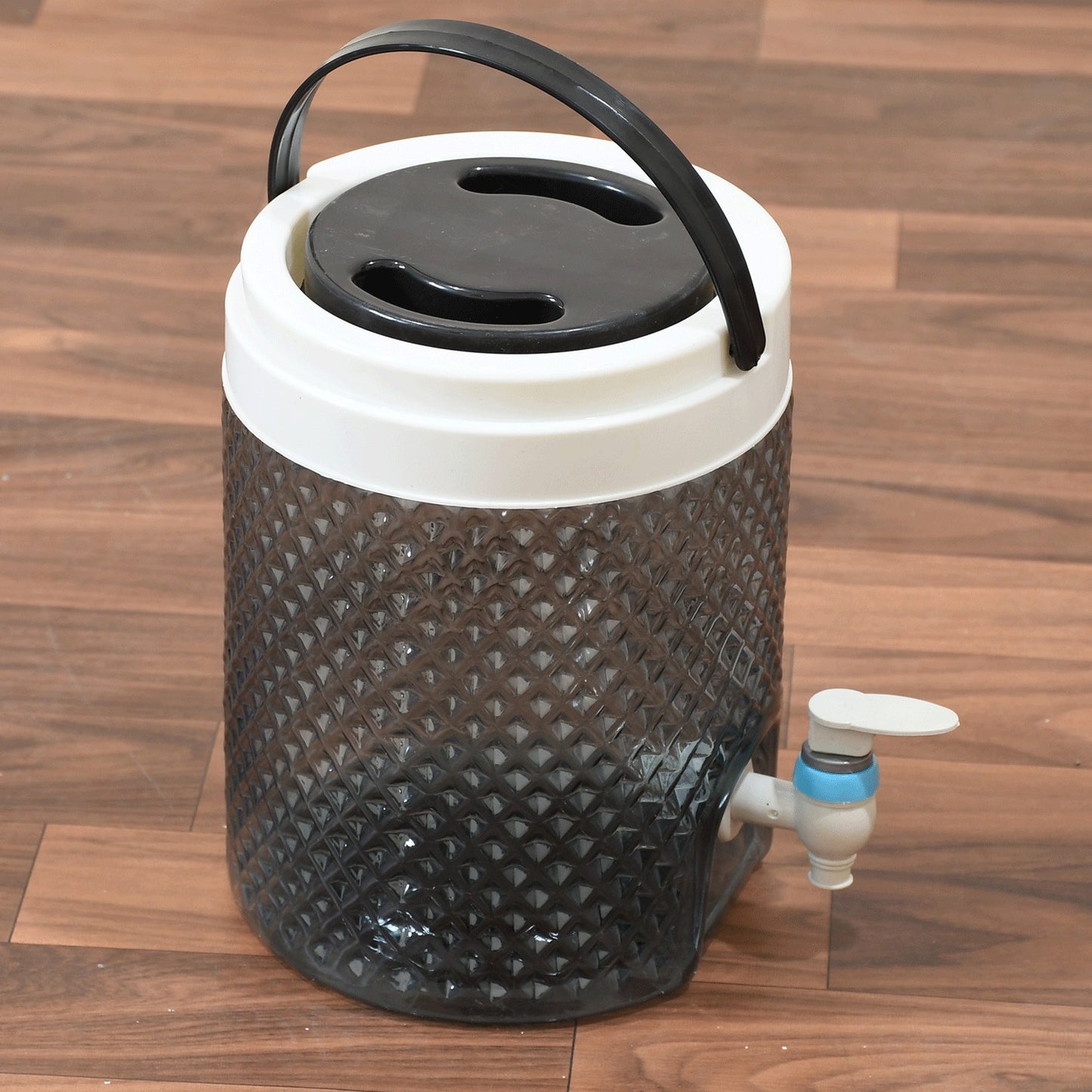 Diamond Cut Design Plastic Water Jug - 4500ml Capacity - Happy Price - Image 2