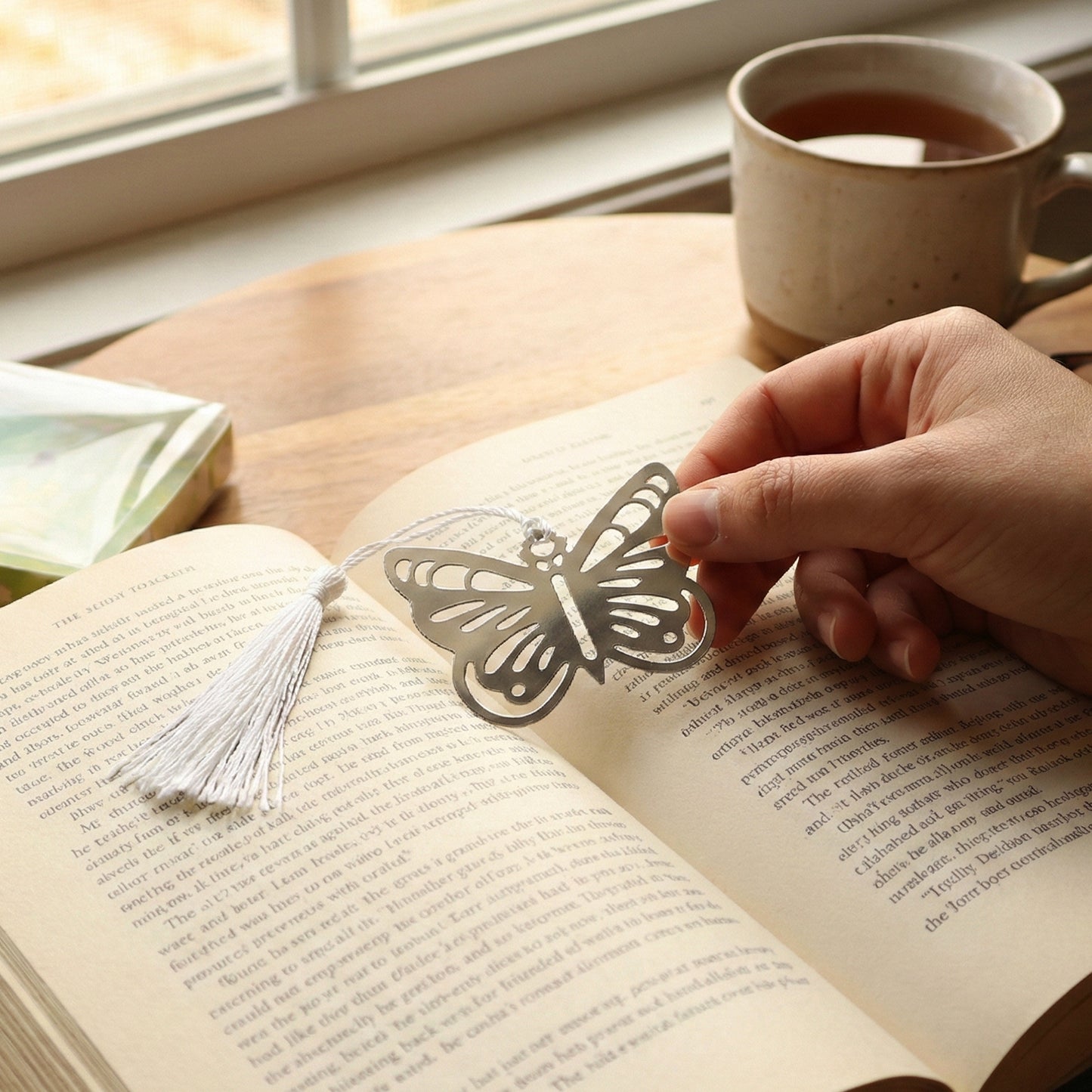 Metal Butterfly Bookmark with Tassel - 1 Pc - Happy Price - Image 3