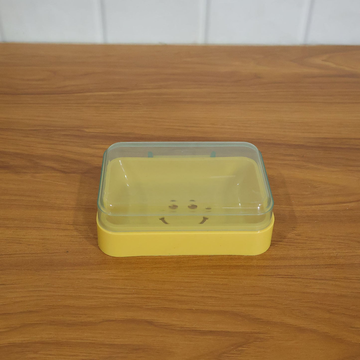 Smiley Face Plastic Soap Case with Flip Lid - Travel Soap Box with Drain Holes (1 Pc) - Happy Price - Image 7