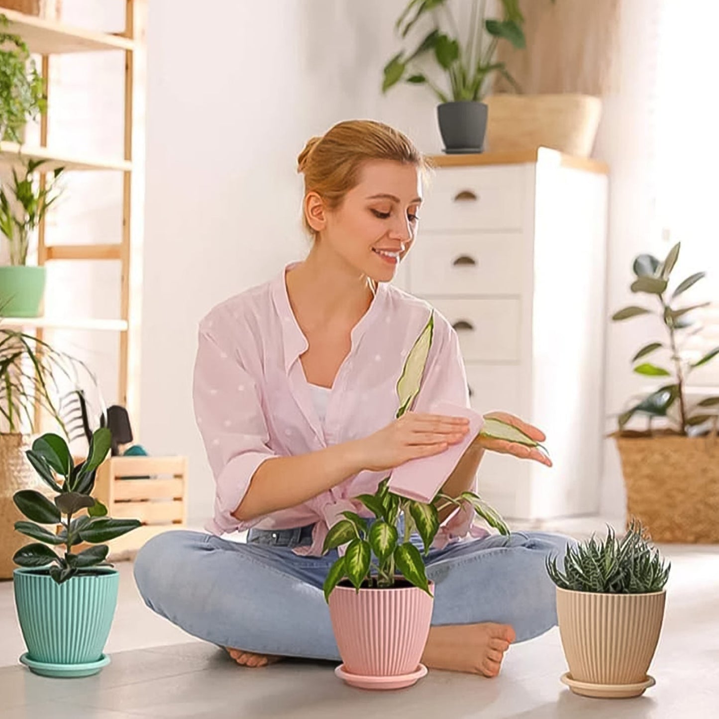 Set of 5 Round Plastic Plant Pots with Trays - Small 14-16 cm - Happy Price - Image 4