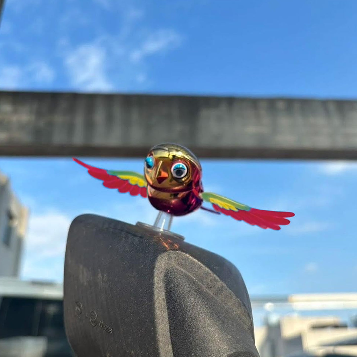 Wind-Activated Flying Bird Dashboard Decor (1 Pc) - Happy Price - Image 6
