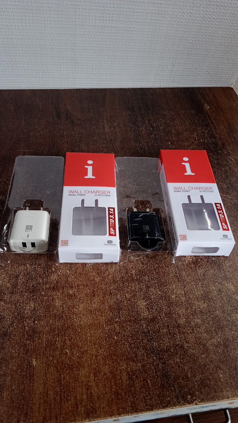 Iball Dual Usb Wall Charger 5v3.1a  High-speed Dual Port Fast Charging Adapte (1 Pc) - Happy Price - Image 6