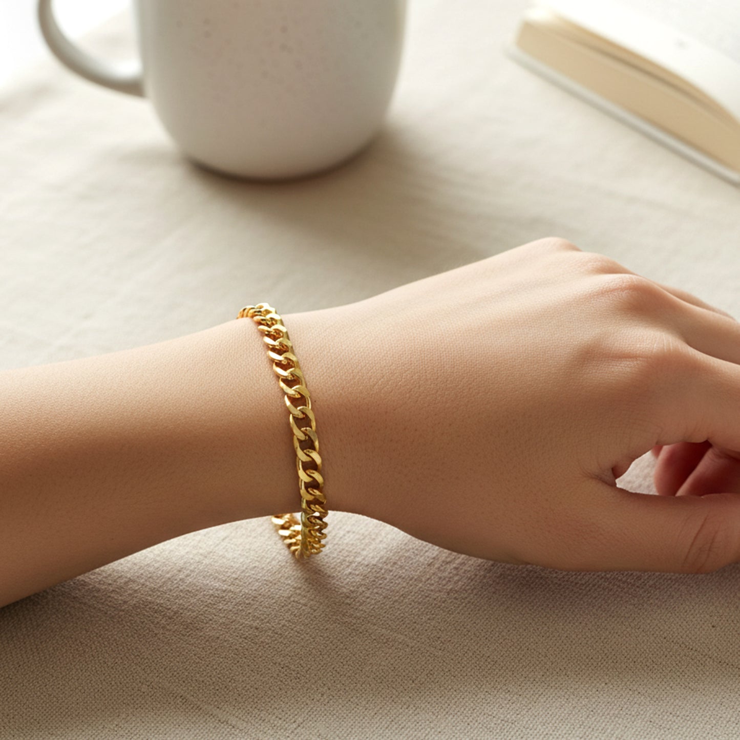 Gold Finish Chain Link Bracelet for Men & Women - 1 Pc - Happy Price - Image 5