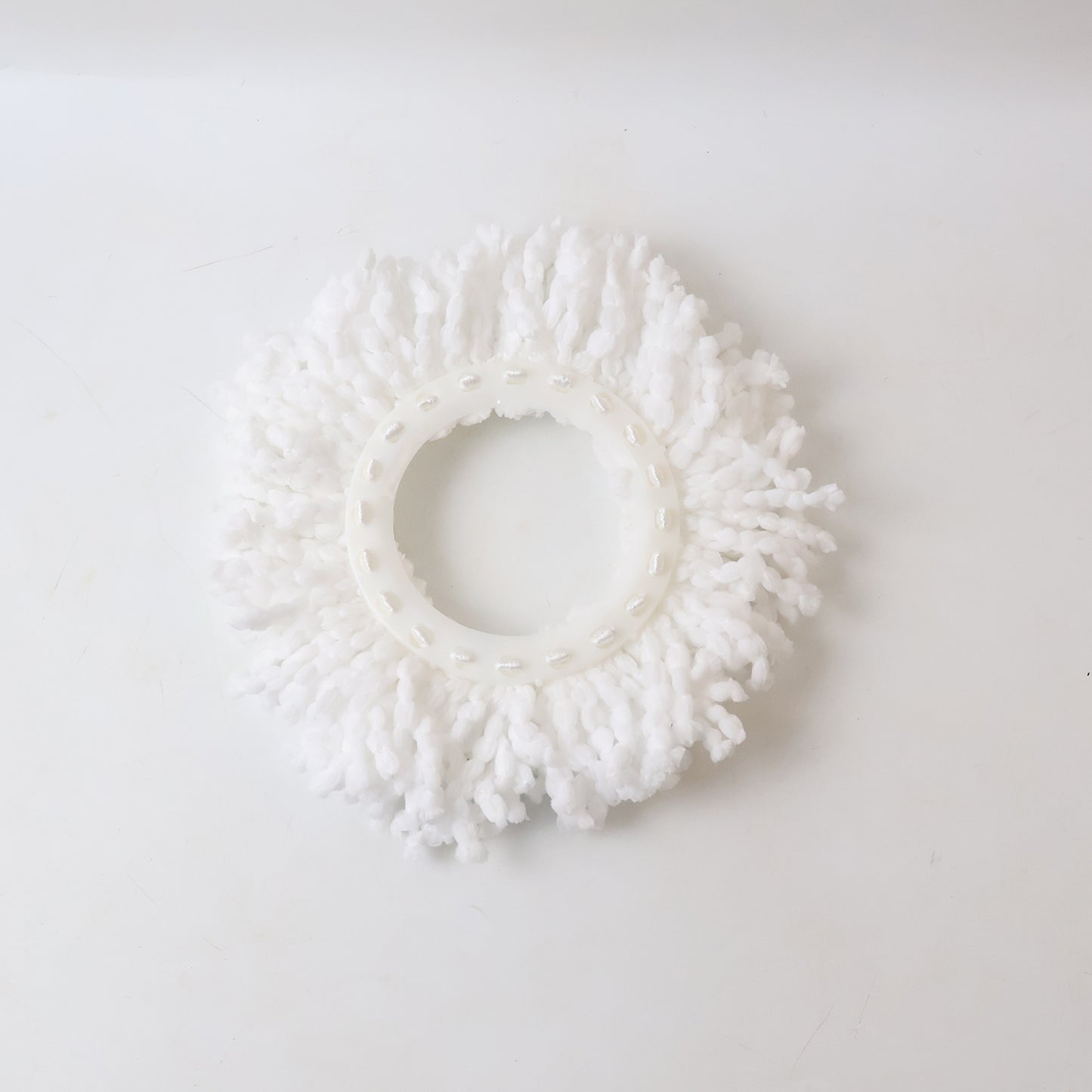 Microfiber Spin Mop Head Refills - 5 Piece Set for 360° Cleaning - Happy Price - Image 2