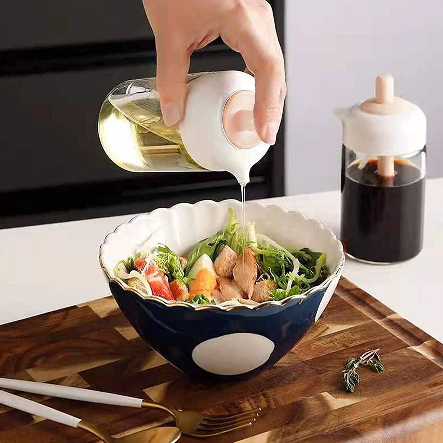 Oil Dispenser With Silicone Oil Brush (1 Pc  With Brush  250 Ml Approx) - Happy Price - Image 2