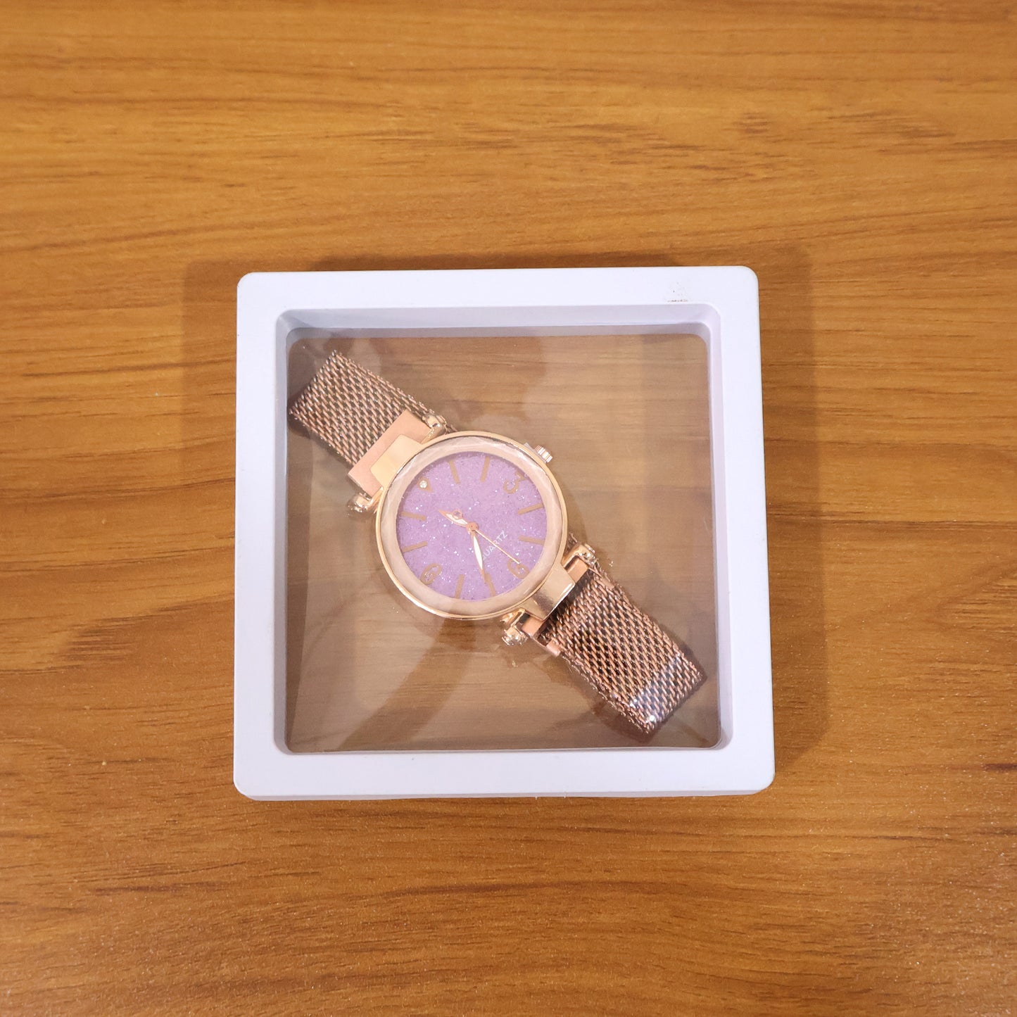 Women's Analog Wrist Watch with Mesh Strap and Display Box - Happy Price - Image 5