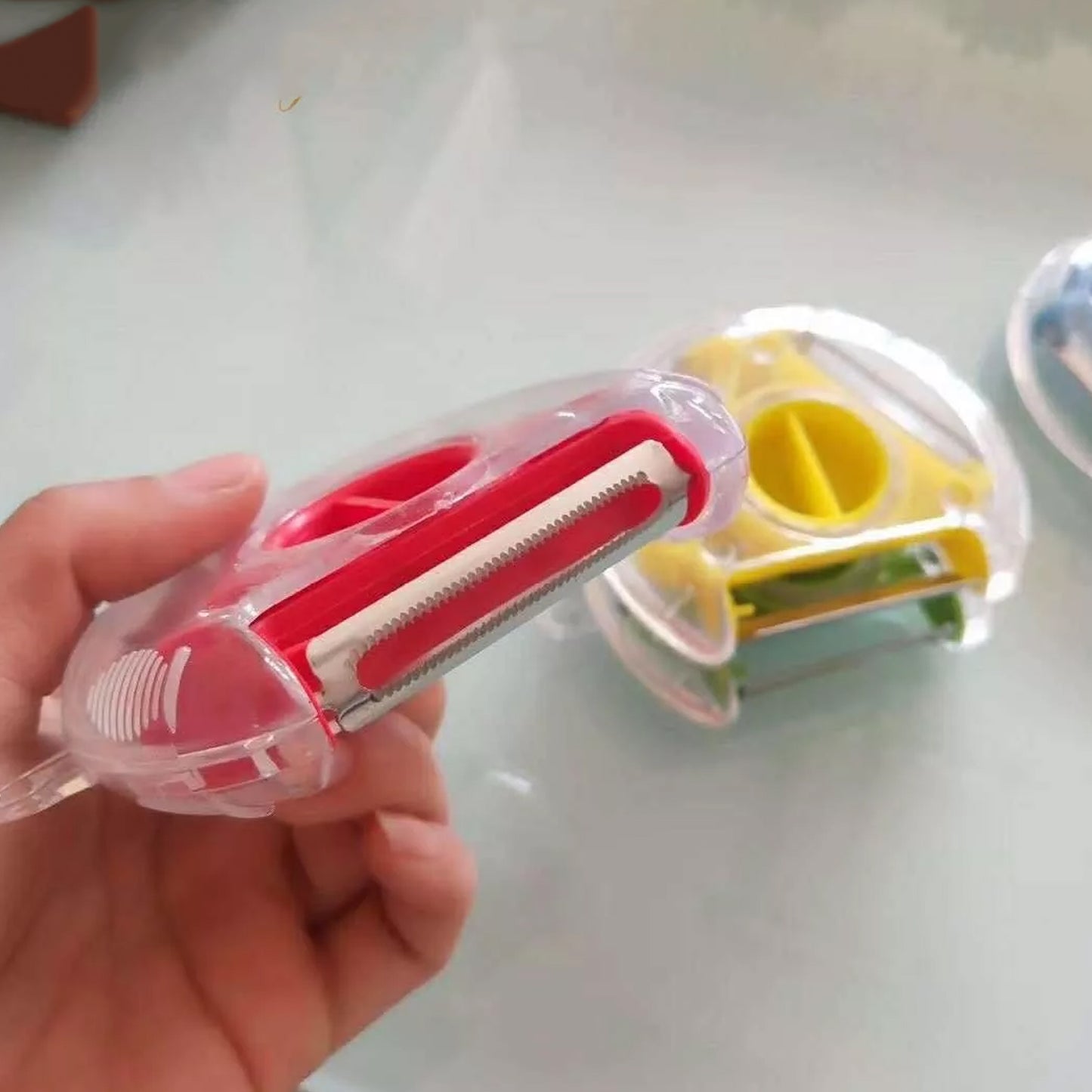 Multi-Blade Rotary Vegetable Peeler & Slicer for Kitchen Use - Happy Price - Image 3