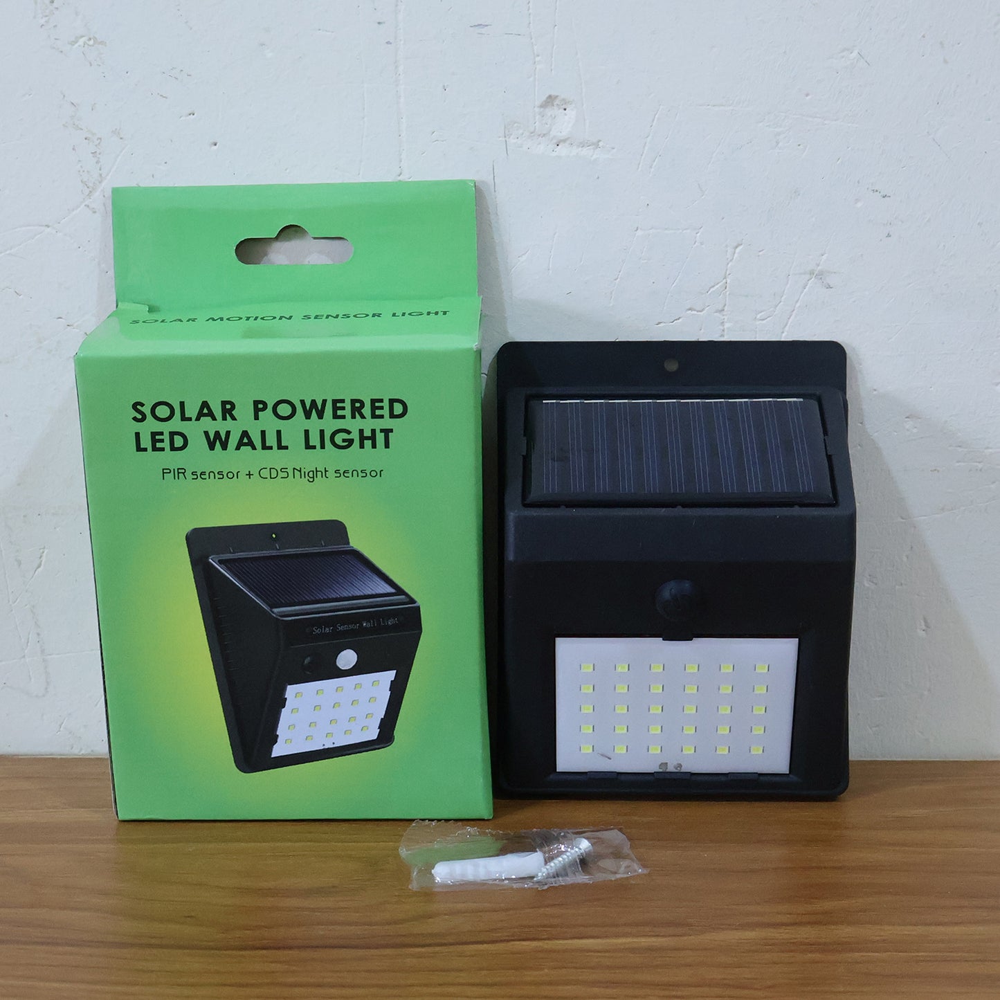 Solar Motion Sensor LED Wall Light - 1 Pc - Happy Price - Image 7