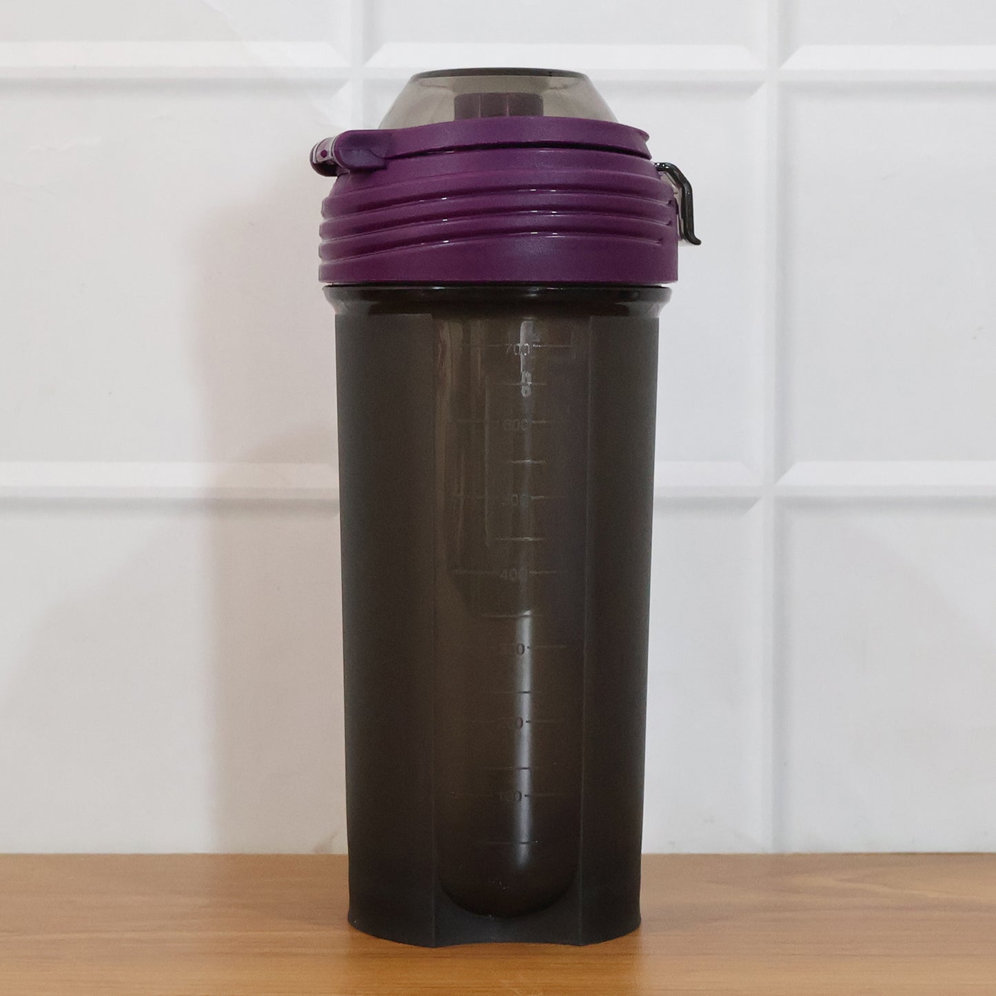 700 ML Multipurpose Shaker Bottle with Leak-Proof Lid & Carry Loop - Happy Price - Image 7