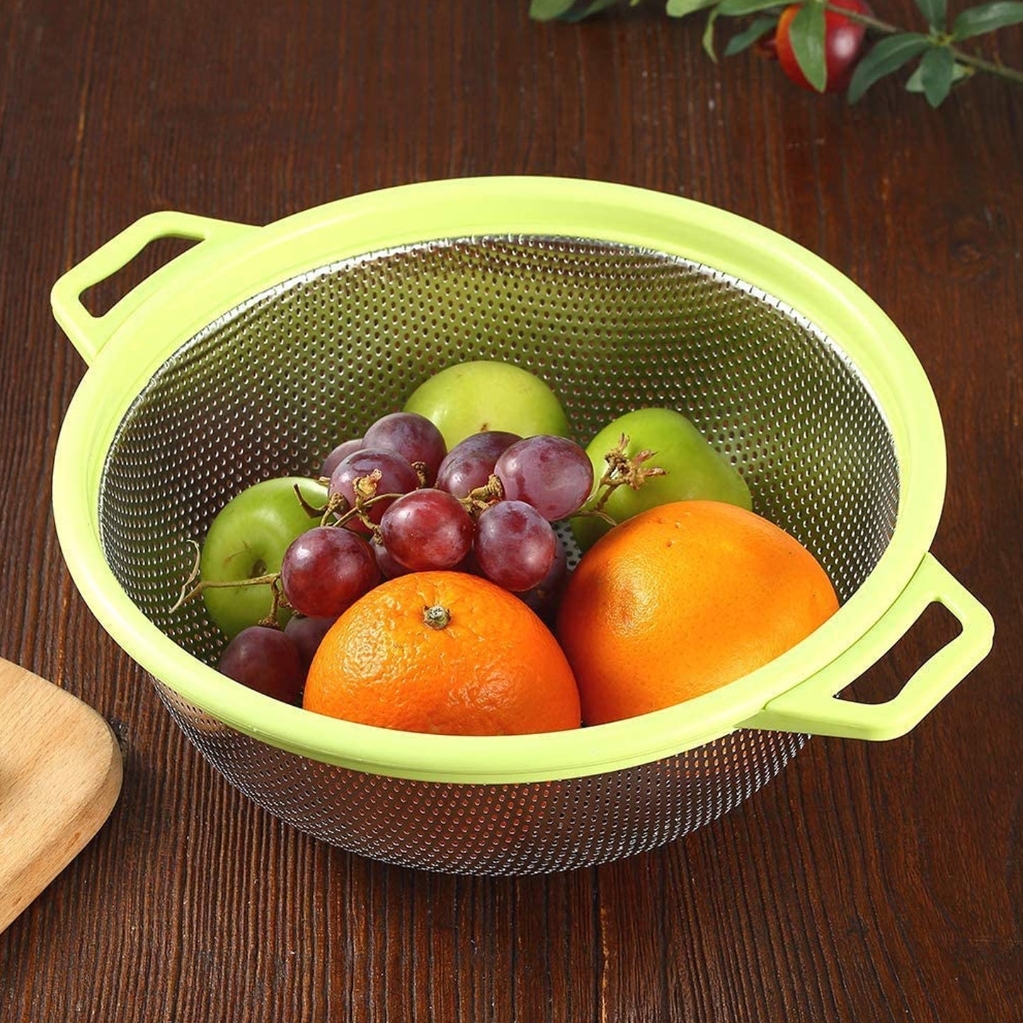Big Stainless Steel Colander With Handle Large Metal Mesh Basket Strainer For Pasta Spaghetti Berry Veggies Fruits  Kitchen Food Colander Dishwasher Safe (1 Pc ) - Happy Price - Image 3