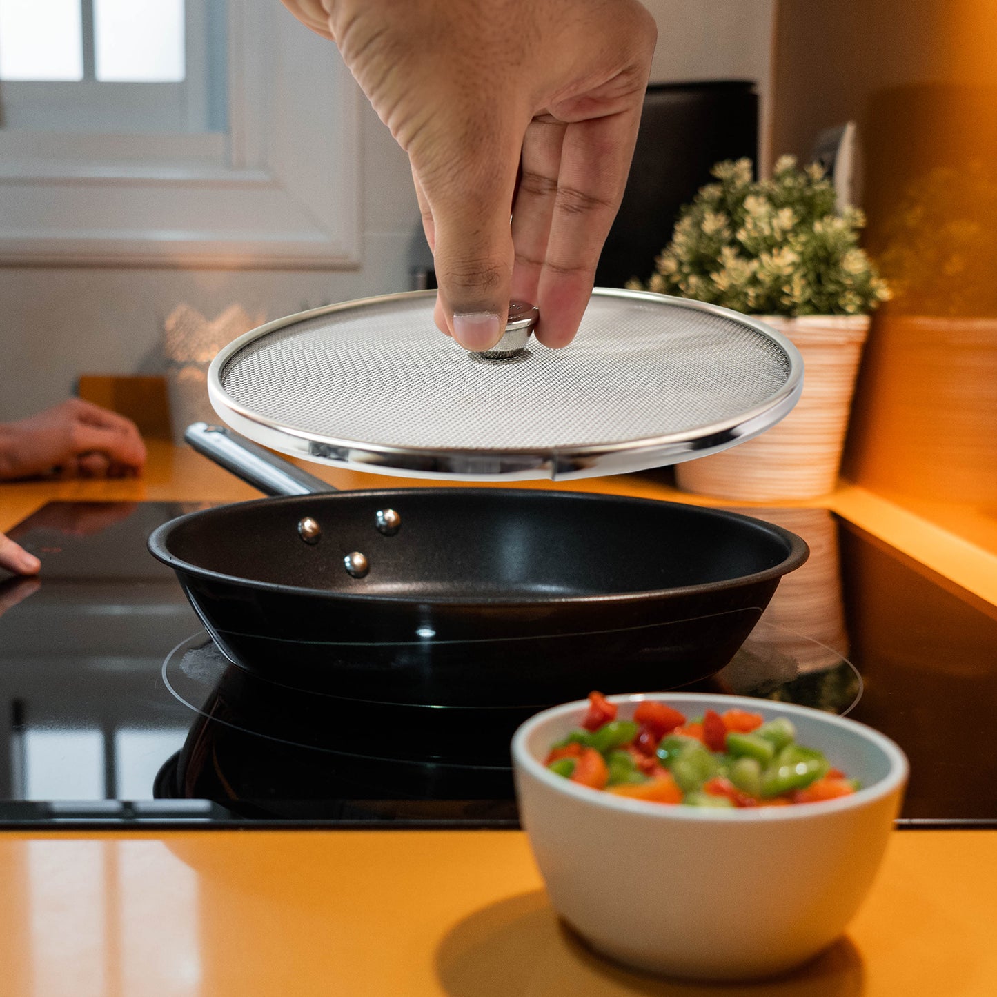 Apex Large Stainless Steel Mesh Net Cover For Cooking (1 Pc) - Happy Price - Image 4