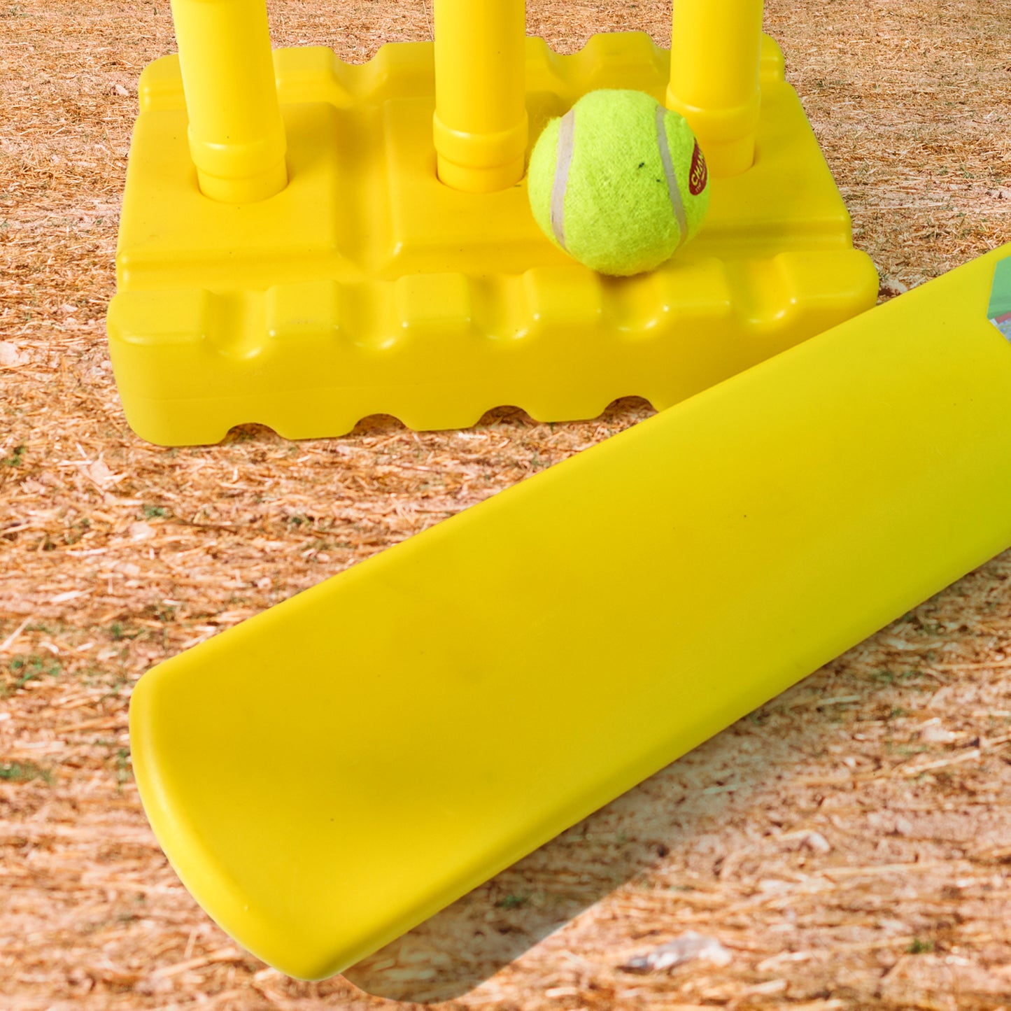 Big Cricket Kit Cricket Set With 1 Cricket Bat 1 Rubber Ball Bails 3 Stumps With Stand Base - Happy Price - Image 3