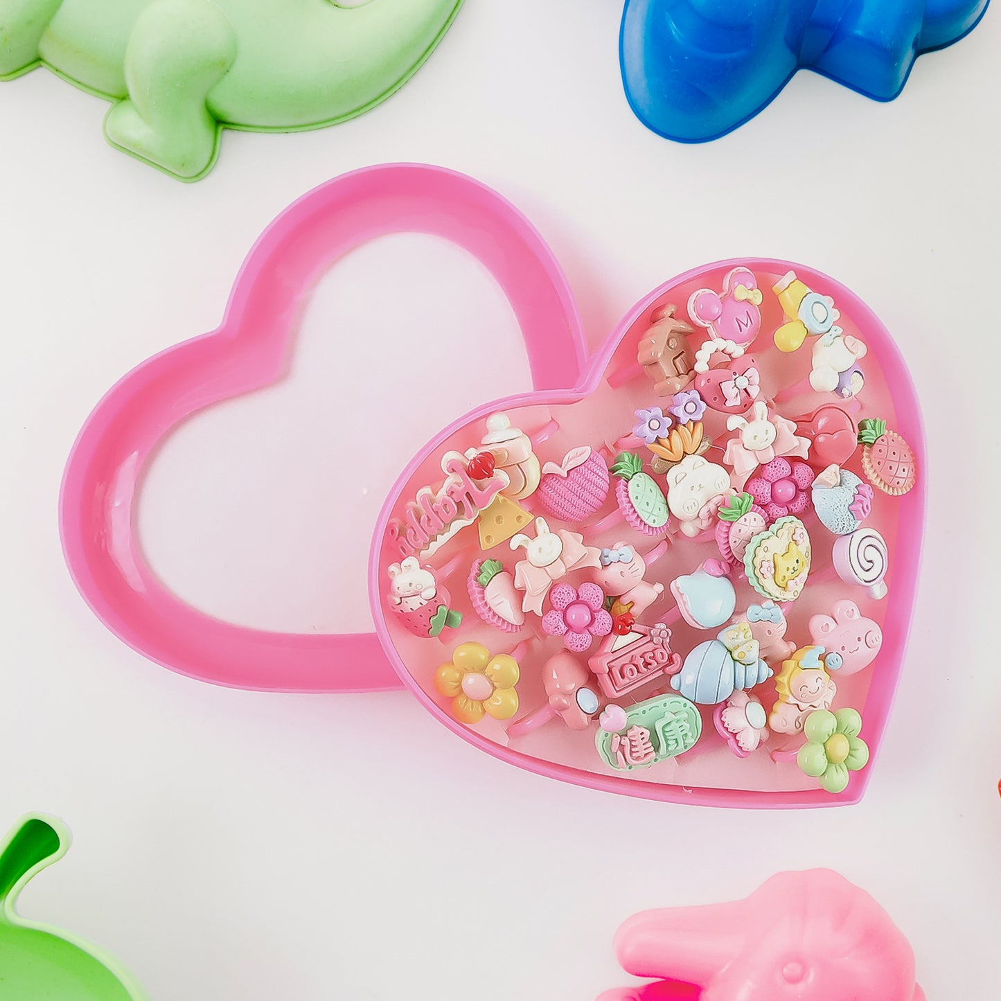 35-Piece Assorted Decorative Rings for Kids – Playful Designs in Heart-Shaped Storage Box - Happy Price - Image 3