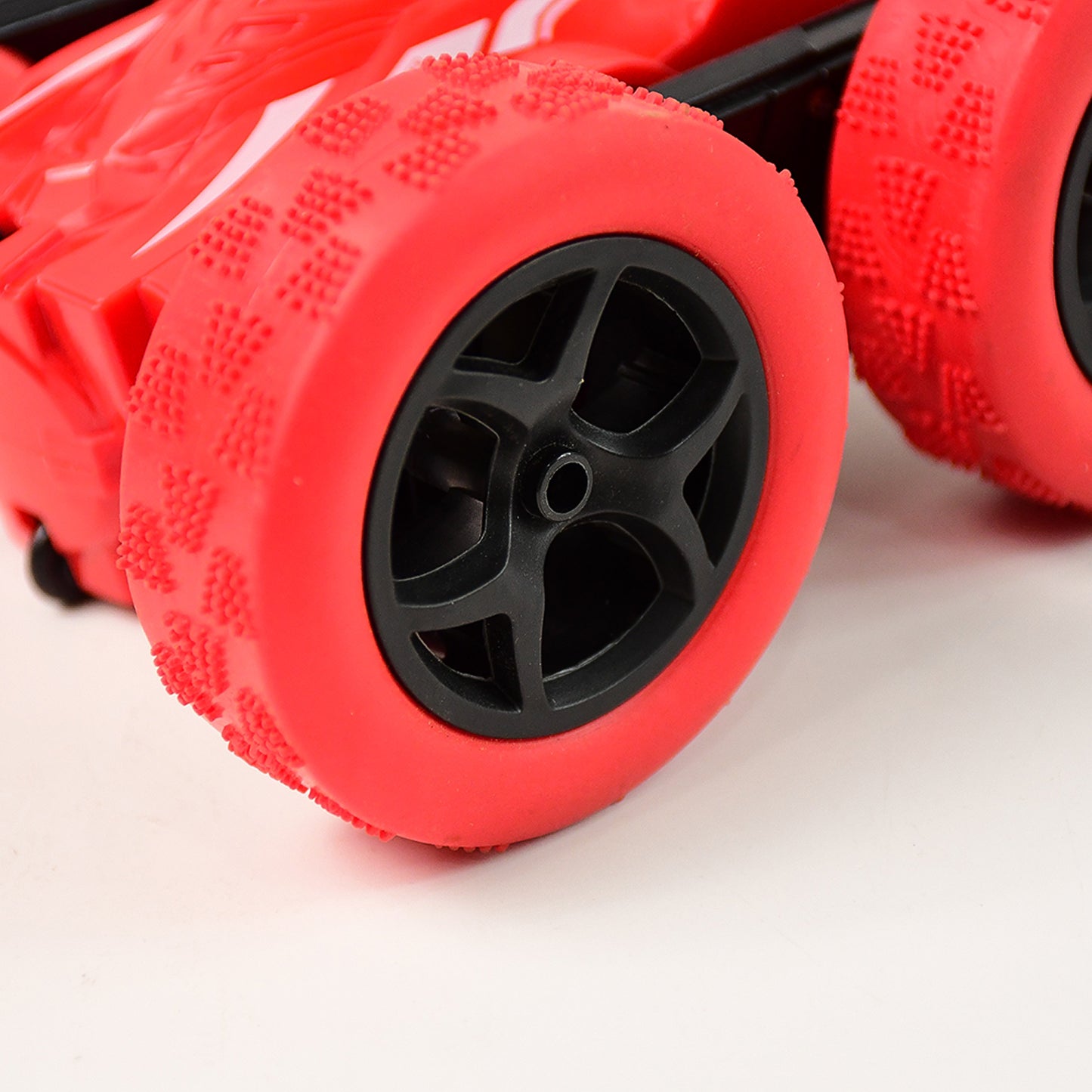 Stunt Remote Control Car - Double Sided Flips & All-Terrain Tires (1 Set) - Happy Price - Image 4