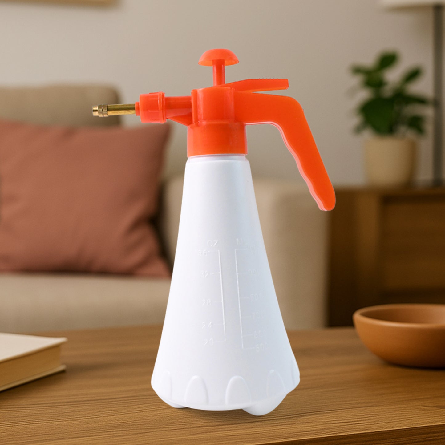 Handheld Pressure Water Sprayer Bottle (1 Ltr) - Happy Price - Image 3