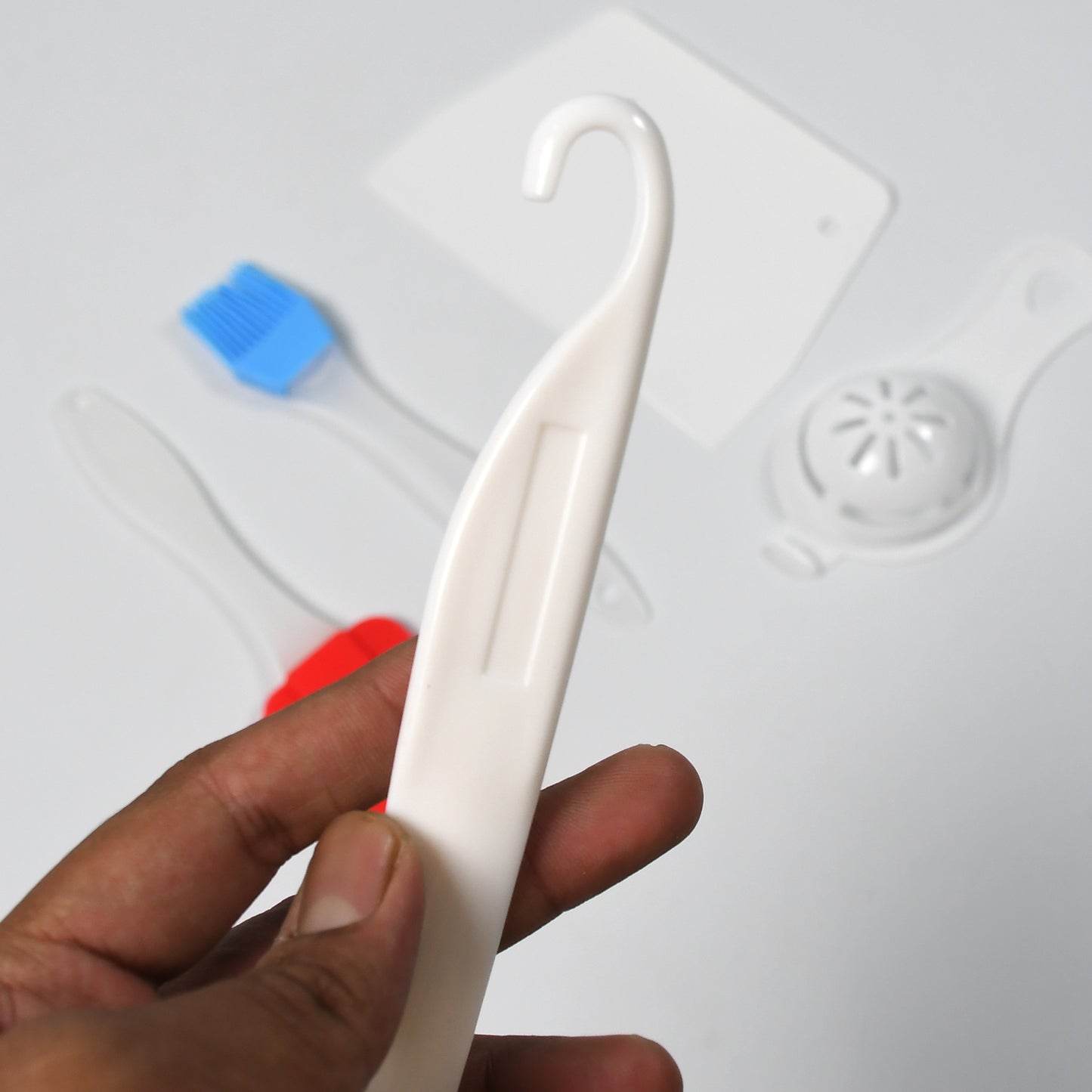 a  Cake Making And Decorating Tools Combo Suitable For Kitchen Home And Bakery ( 3pc Set ) - Happy Price - Image 2