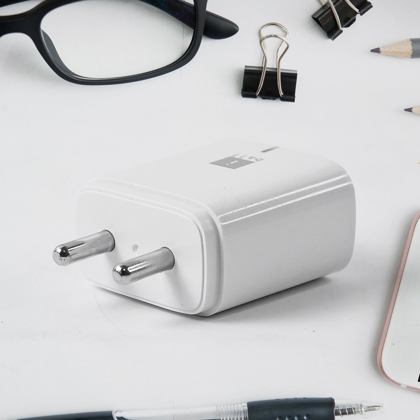 Iball Dual Usb Wall Charger 5v3.1a  High-speed Dual Port Fast Charging Adapte (1 Pc) - Happy Price - Image 4